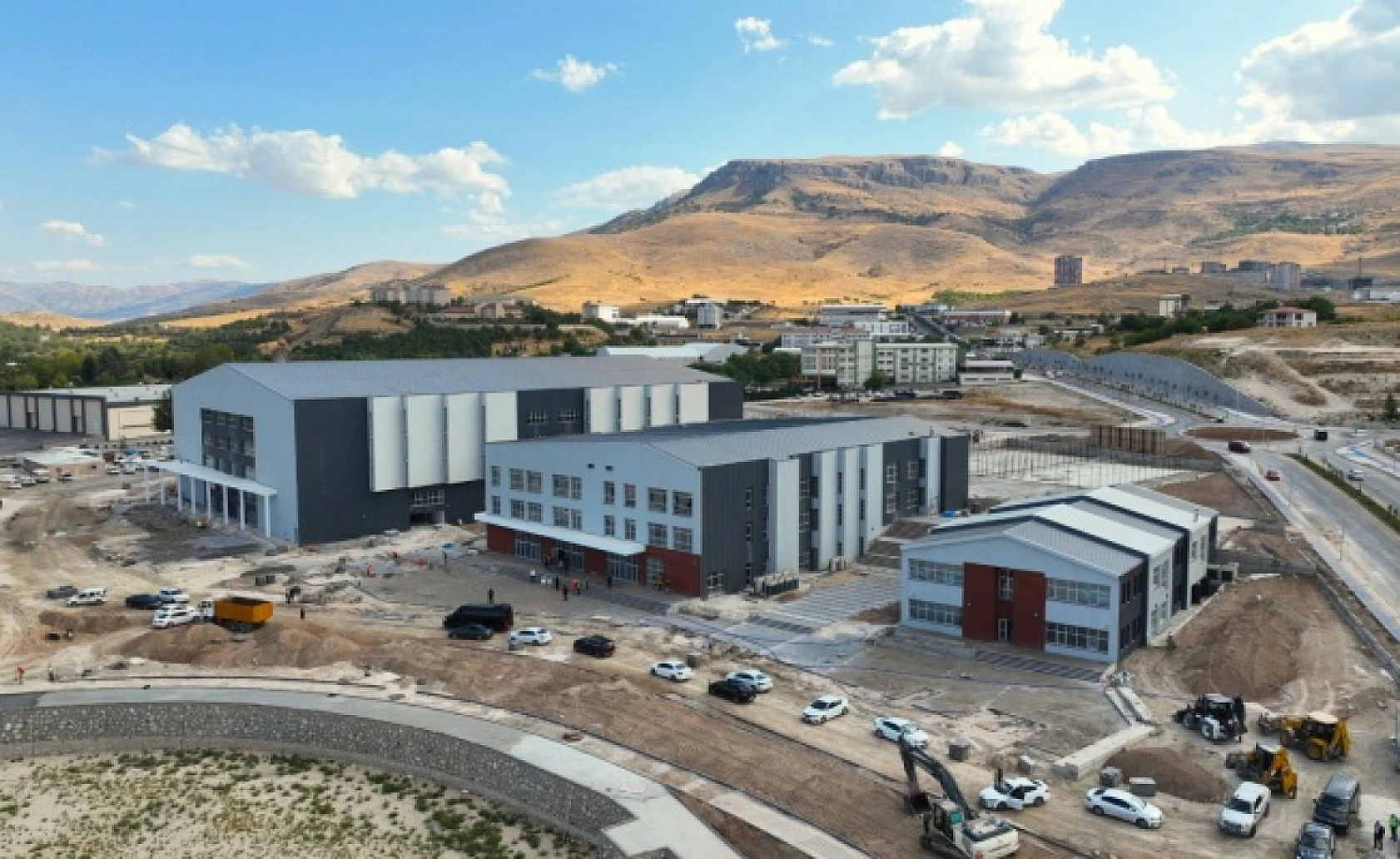 Maça Gidecek ve Sürücüler Dikkat!! Malatya'da Yol Kapanacak!