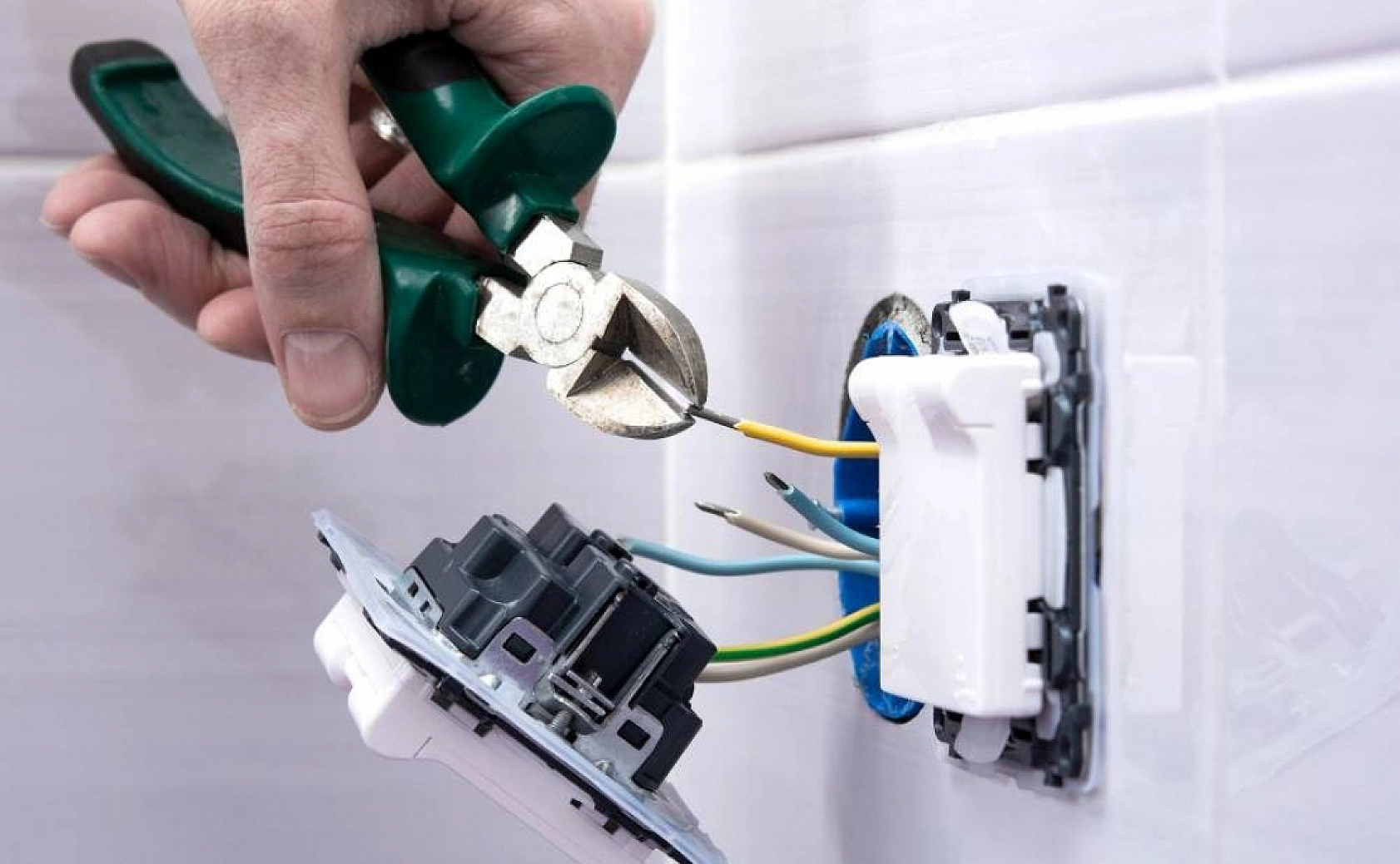 Malatyalılar Dikkat! Prizdeki Kıvılcımlar Yangına Dönüşebilir!