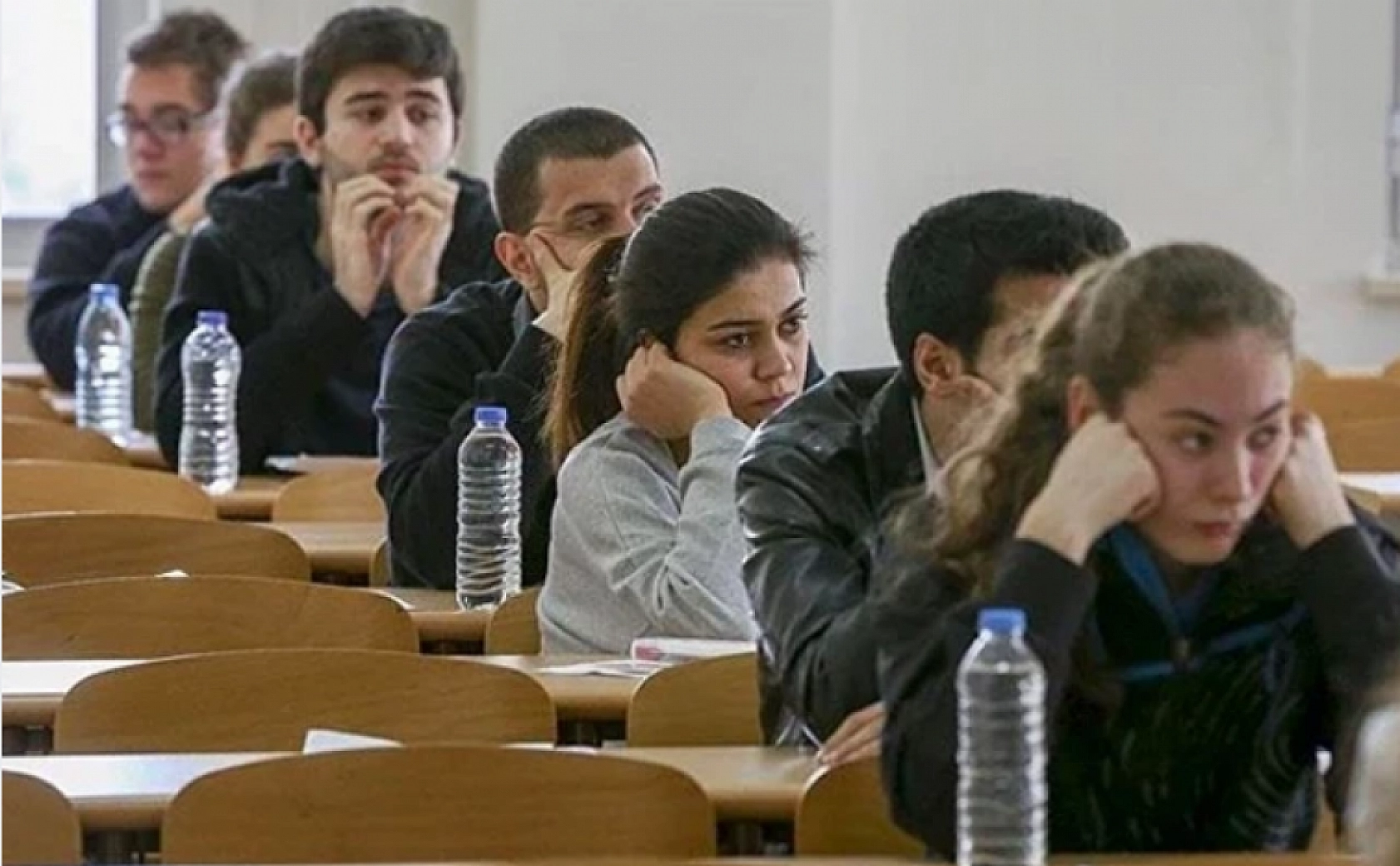 Ekonomik Zorluğun Gölgesinde Öğrenci Olmak: Üniversiteliler Çalışmak Zorunda!