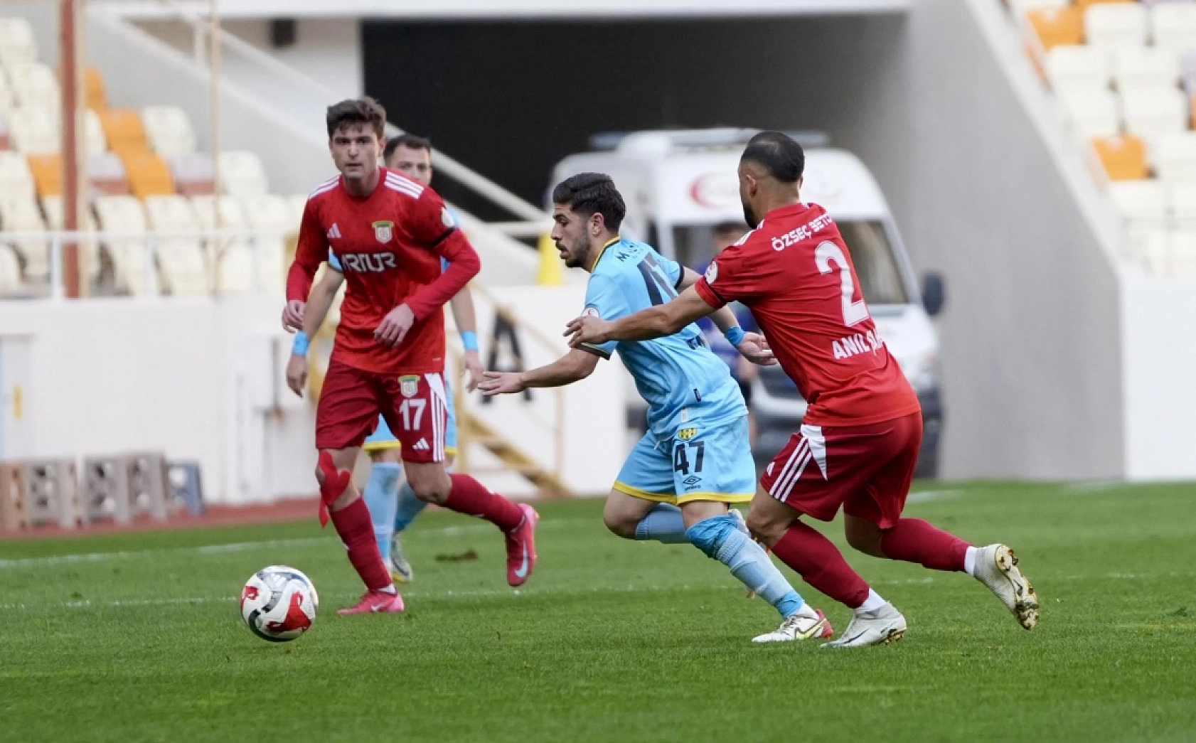 Yeni Malatyaspor 5 hafta sonra puanla tanıştı...