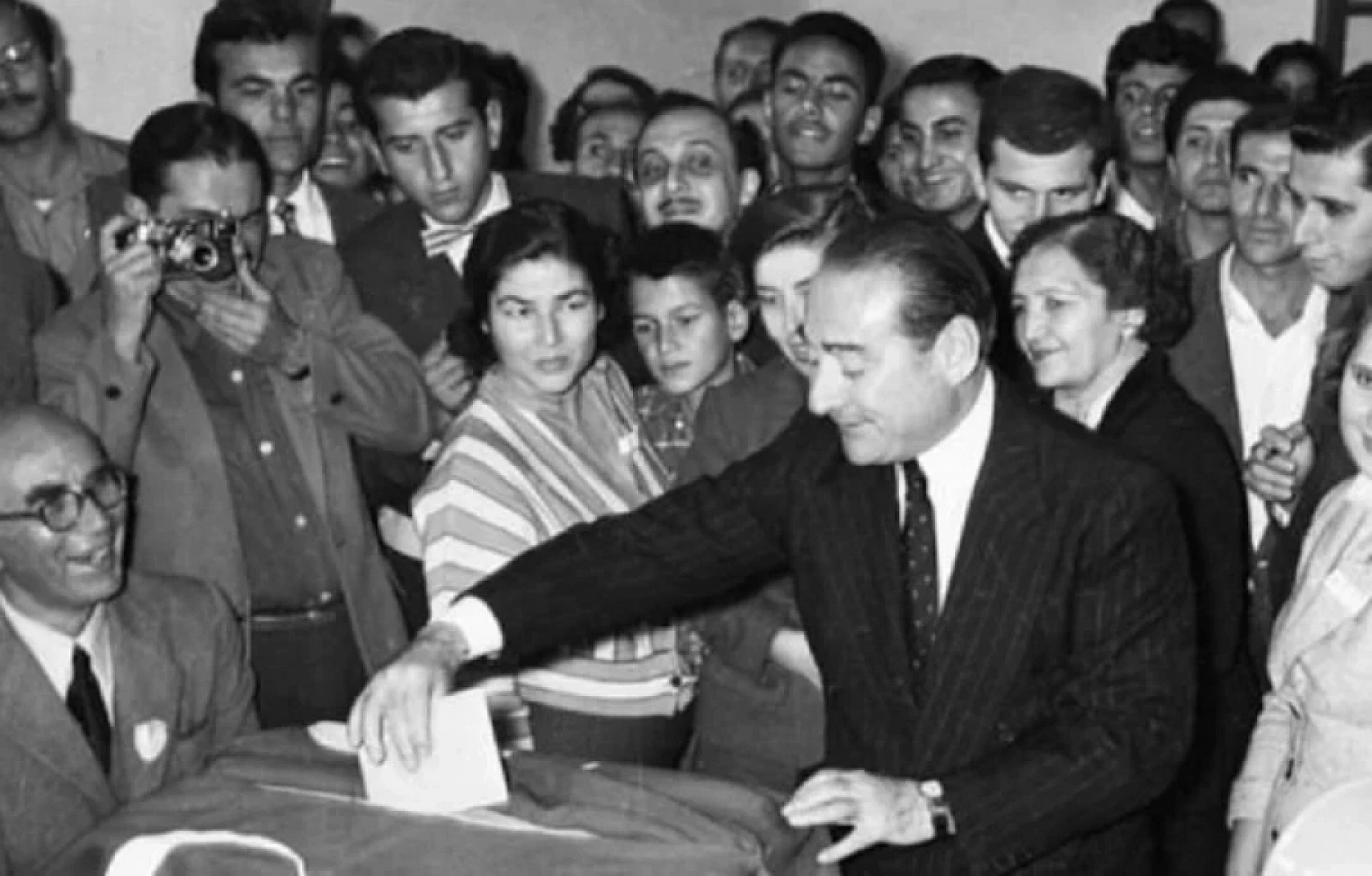 'Mazot 1 lira' sloganı bugün atılsa seçim ikinci tura kalmaz!