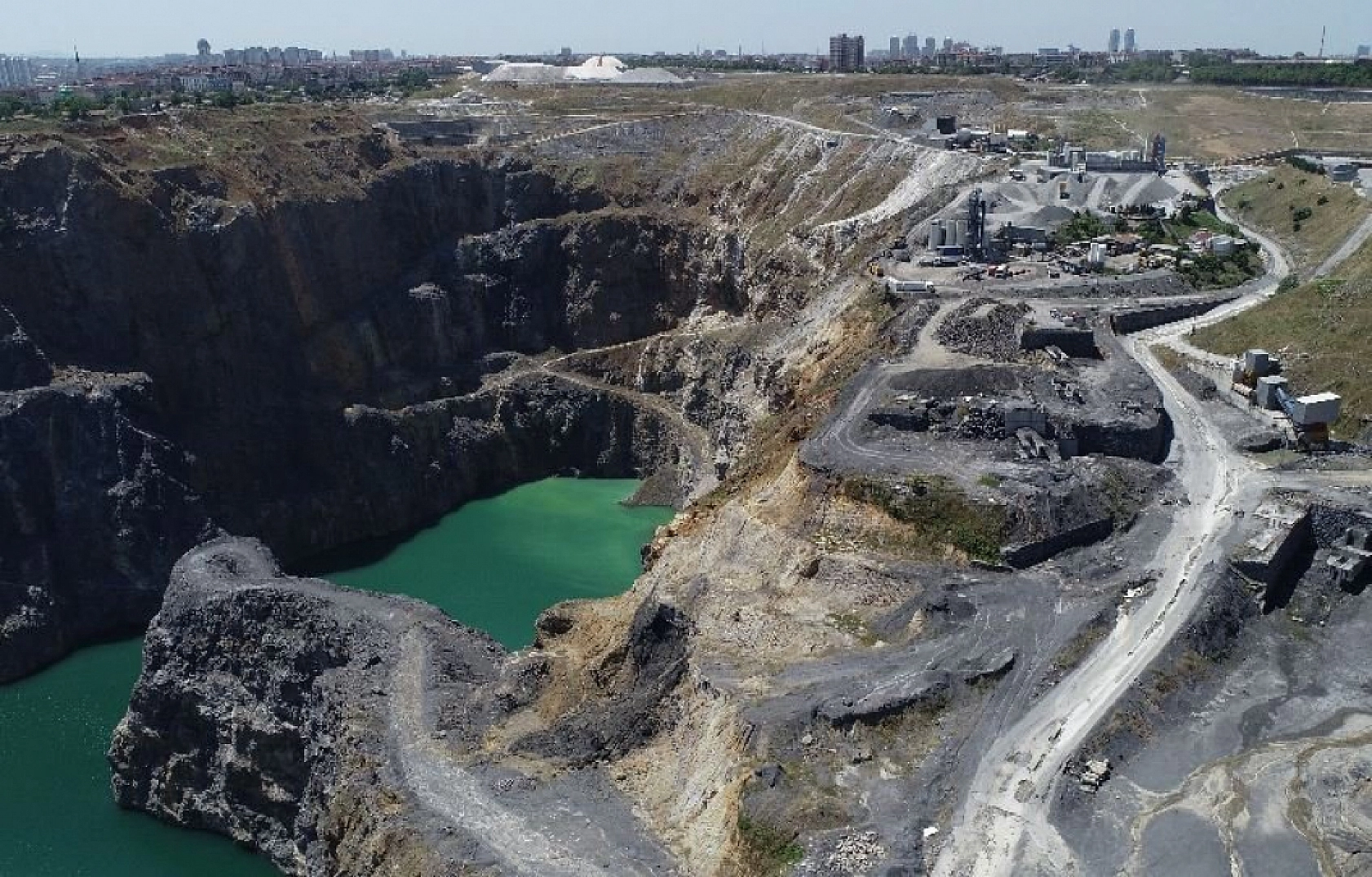 Ağbaba'dan Maden ve Taş Ocağı Uyarısı: Malatya'da Tarım Arazileri Yok Ediliyor!