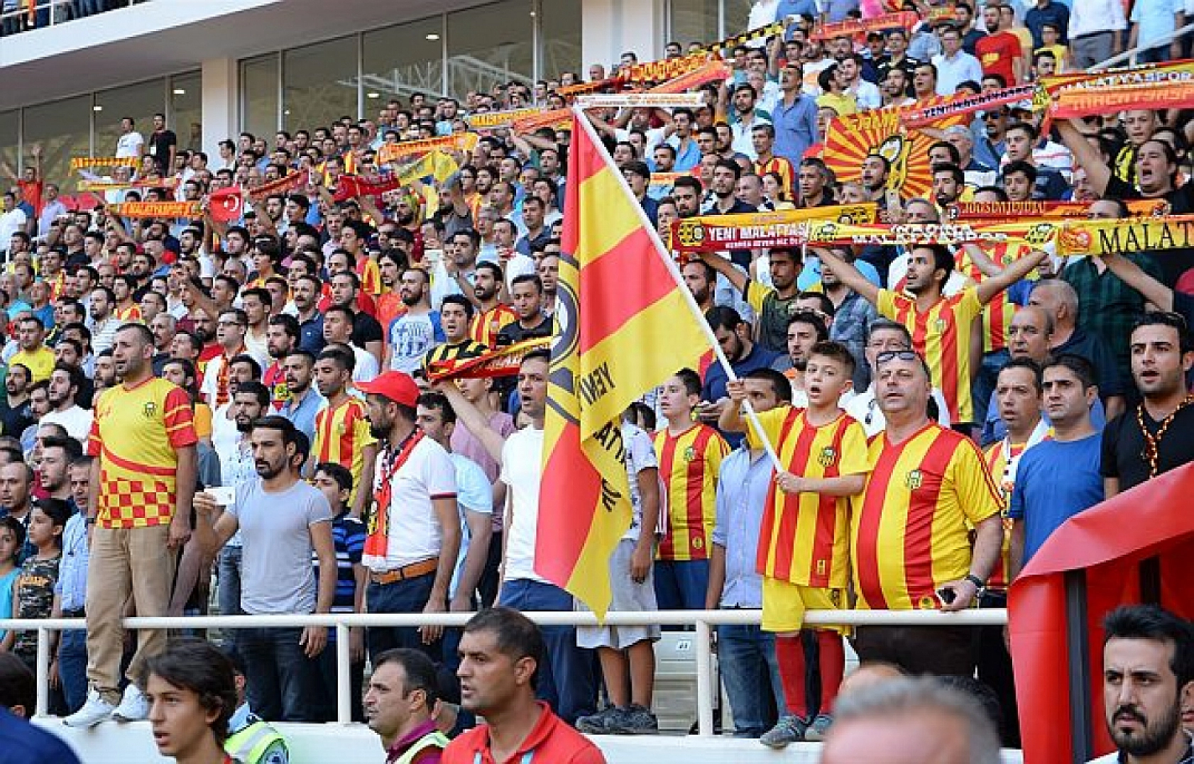 Malatyaspor'da Kriz Derinleşiyor: 'Malatya'ya İhanet Edildi!'