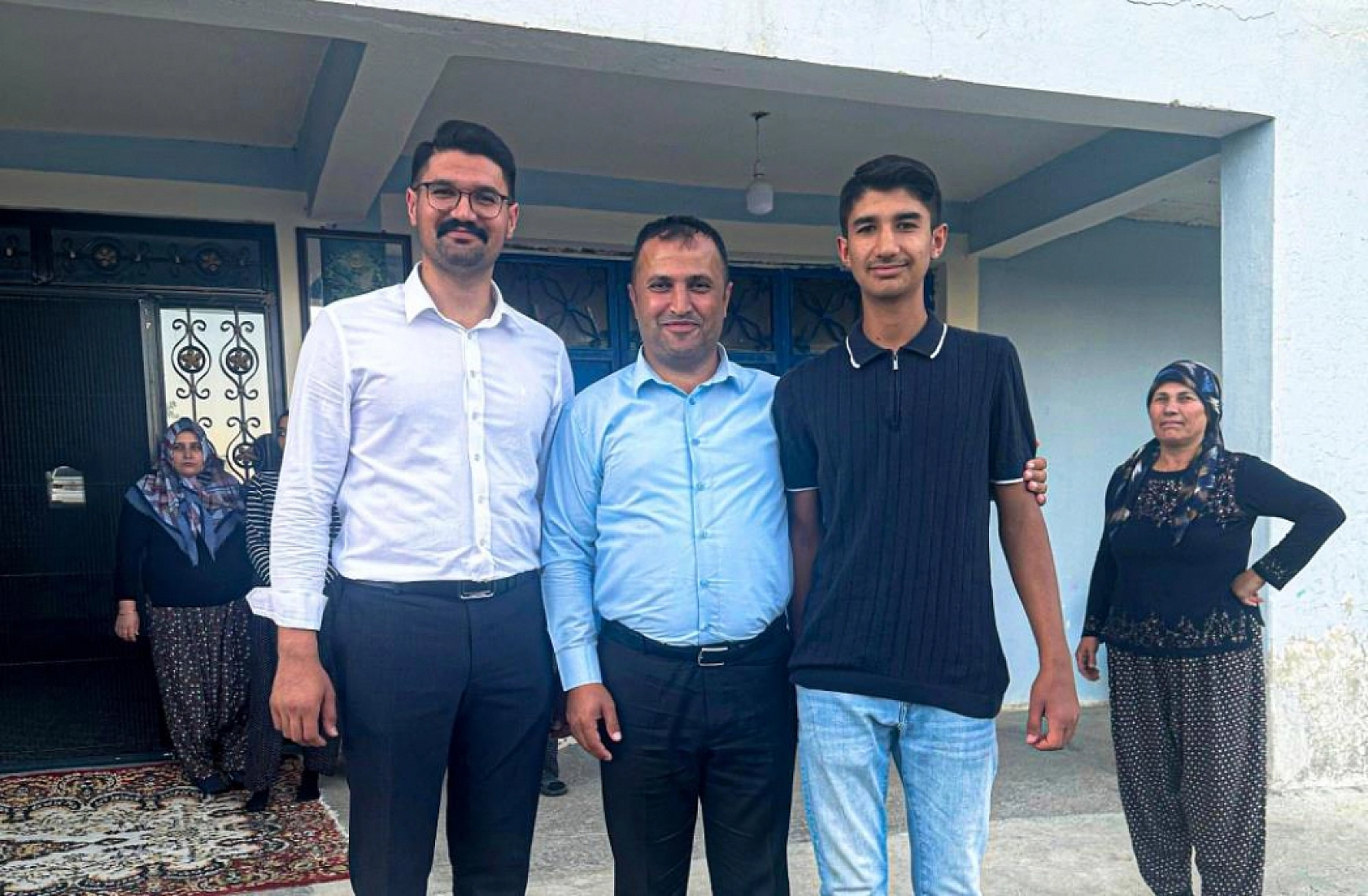 19 yaşında çiftliğini kurdu, genç girişimcilikte örnek oldu
