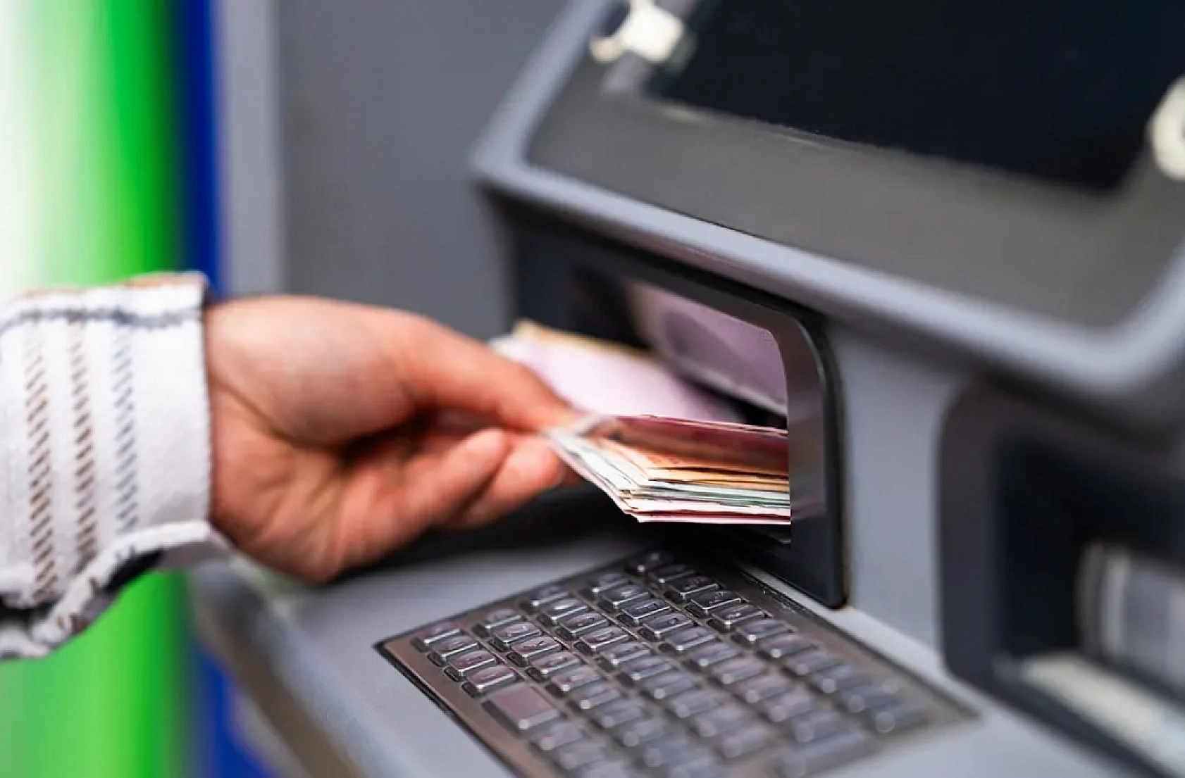 ATM'lerde Para Çekme Limiti Güncellendi: Artık O Miktarda Para Çekilebilecek!