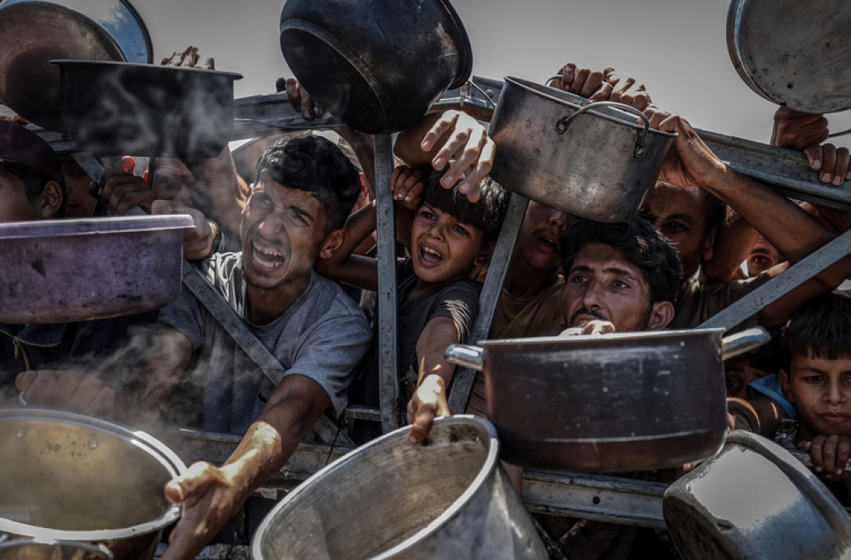 Gazze 'Açlıktan' ölüyor