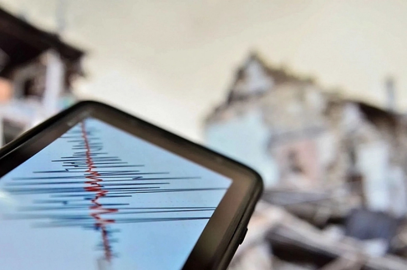 'Artçı Değil Başlı Başına Başka Bir Deprem'