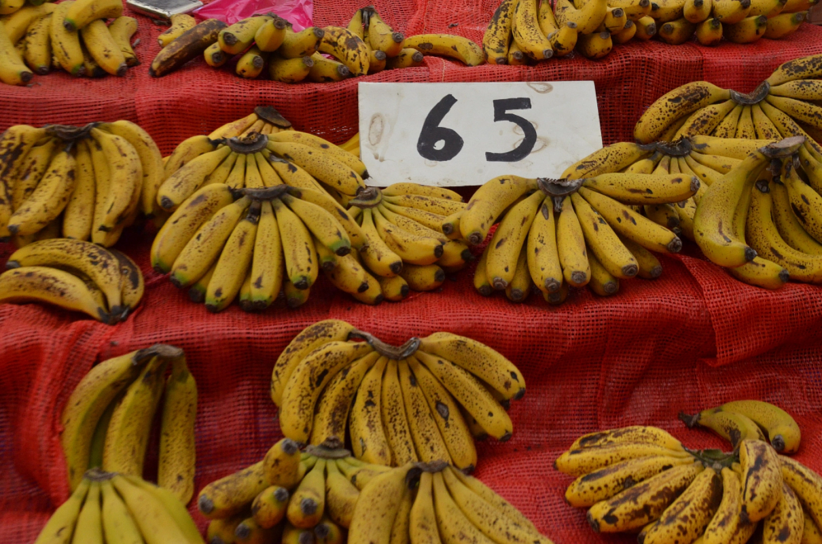 Malatya'da pazar tezgahları şenlendi: Fiyatlar düşmeye başladı