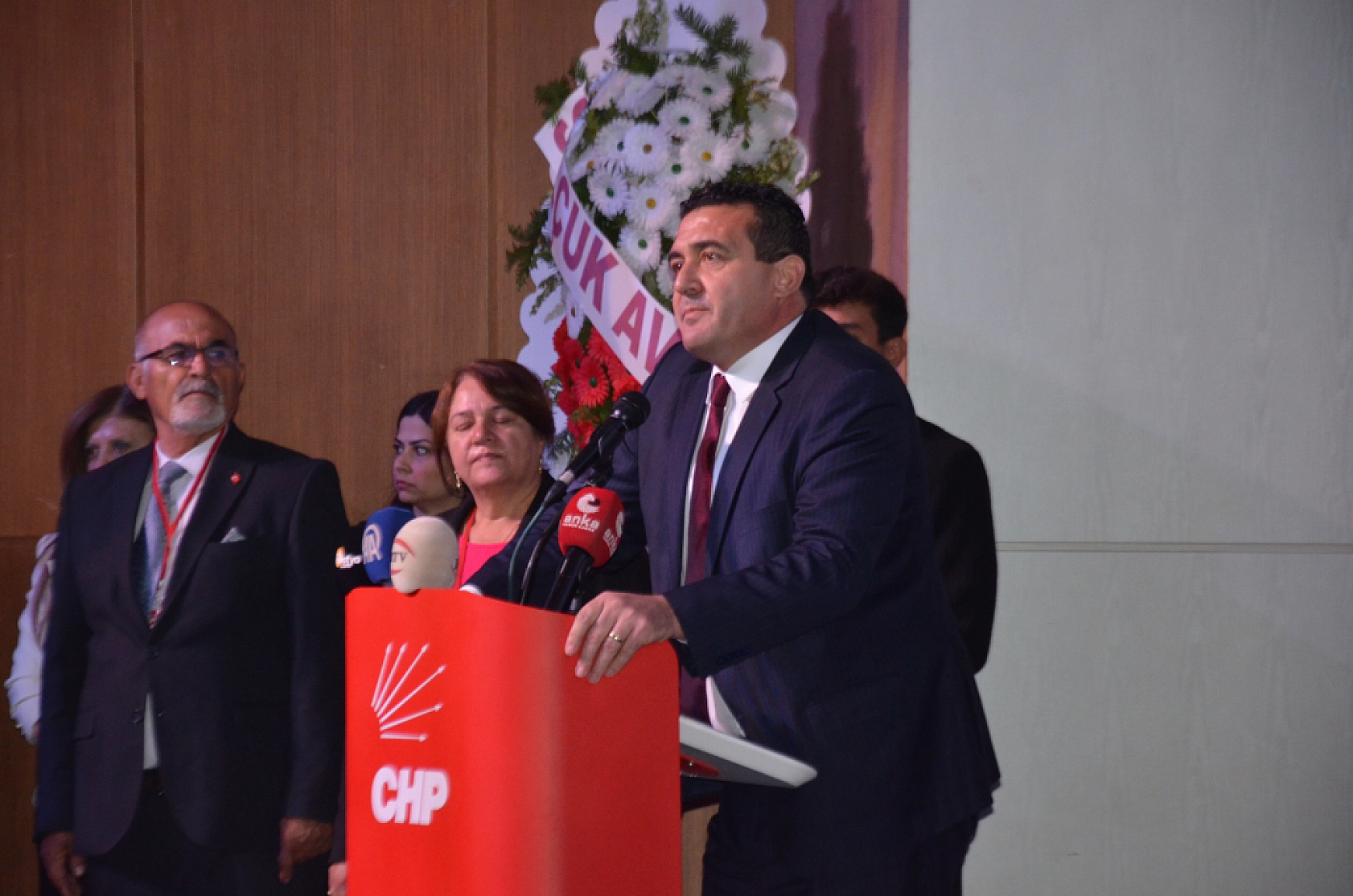 Karasu'dan Konut Tepkisi: Bir Yılda Teslim Edeceğiz Dediler, Malatyalılar 3 Yıldır Bekliyor