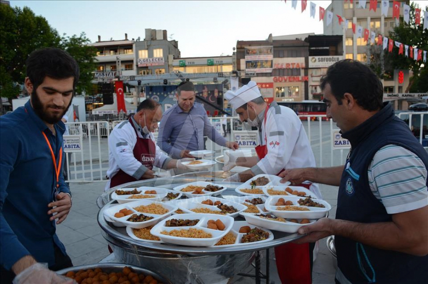 İl il ilk sahur ve iftar saatleri belli oldu!!