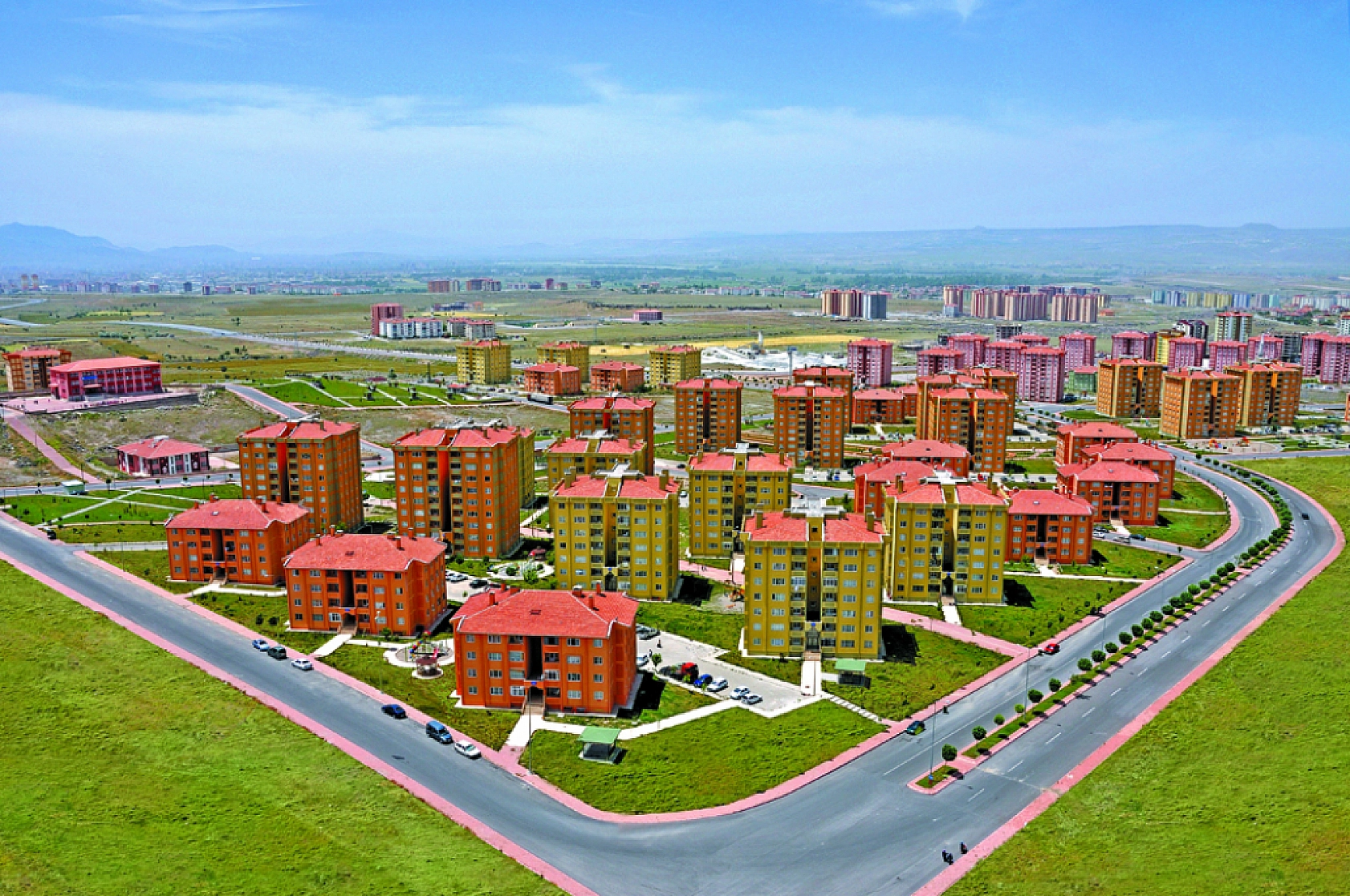 Bakan Kurum Rakamları Paylaştı: 350 Bininci Afet Konutu Hangi İlde Kaç Konut Teslim Edilecek?