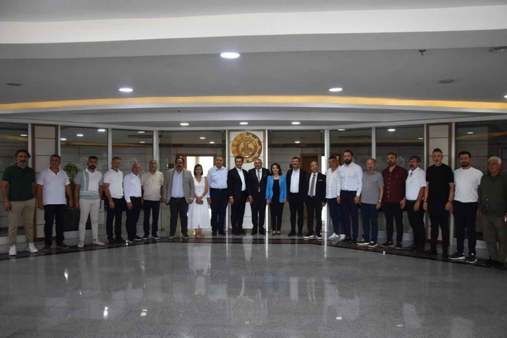 Malatya'da yüzlerce şirket kapandı || '472 binden 243 bine düştü!!'
