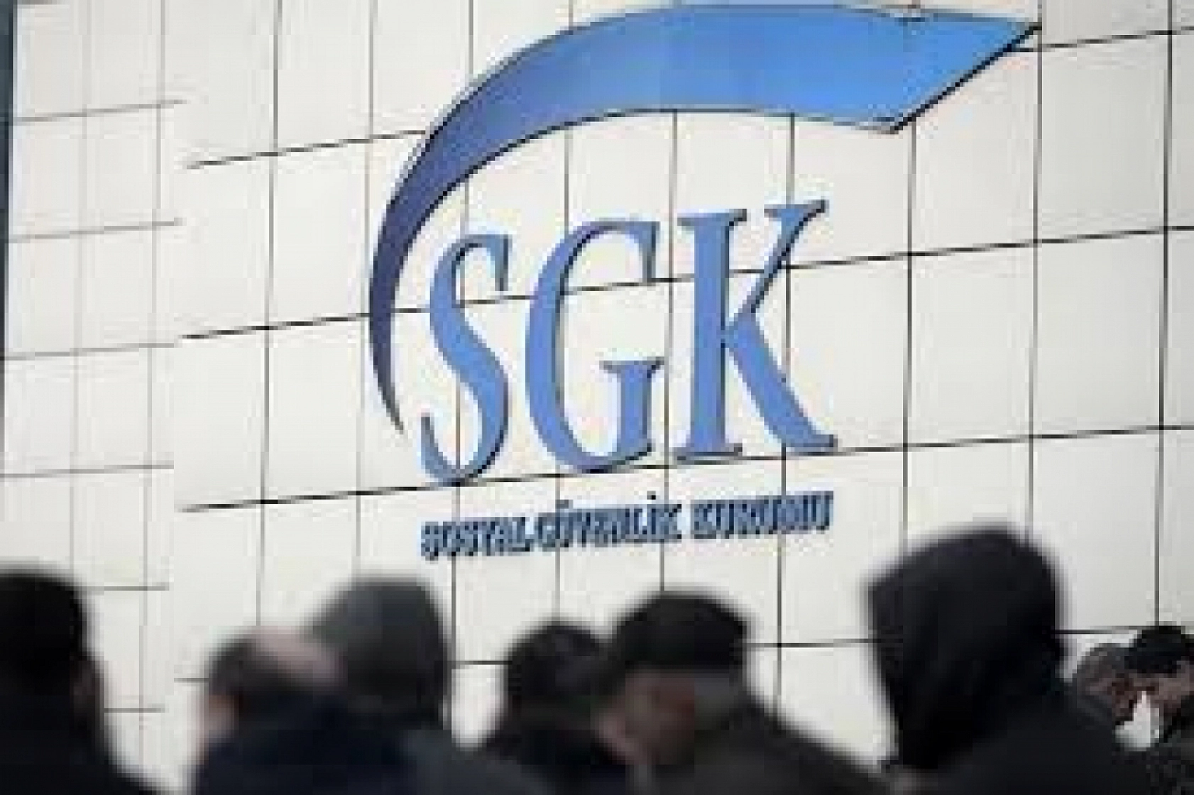 Eşini Dostunu Sigortalı Yapan Yandı: SGK'dan 4,1 Milyar TL'lik Ceza Yağmuru