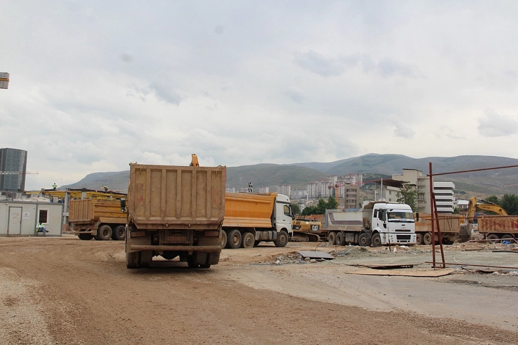 Milyonluk hibe: Malatyalılar enkaz yığınlarından kurtulacak!
