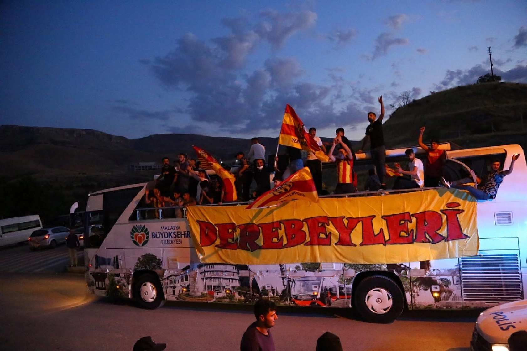 Malatyaspor etiketi düşürdü: Önce bindirdi sonra indirdi