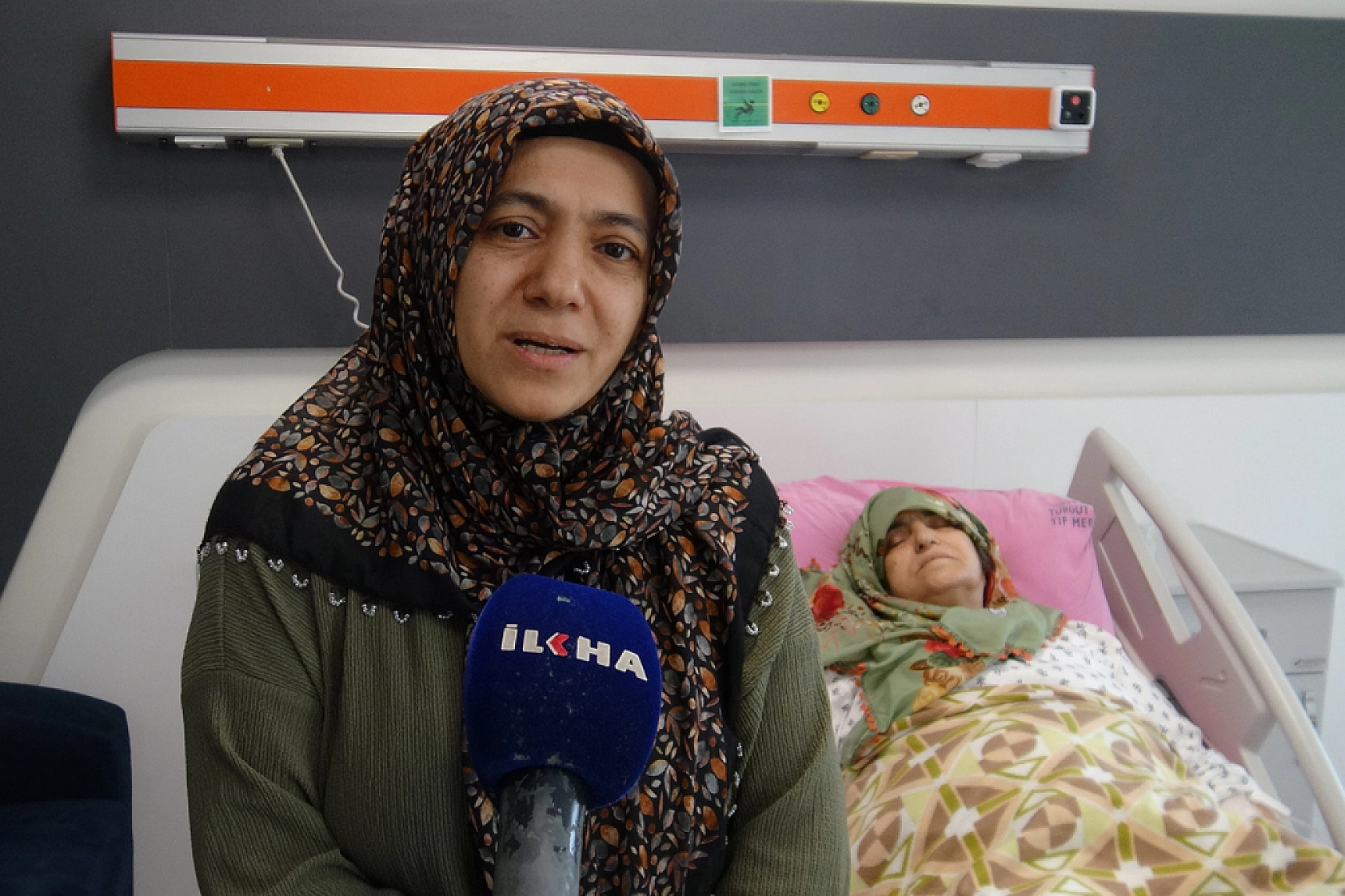 Dizinde taşlaşmış 24 kitleyle 15 yıl yaşadı! Aynı anda iki ameliyat oldu…