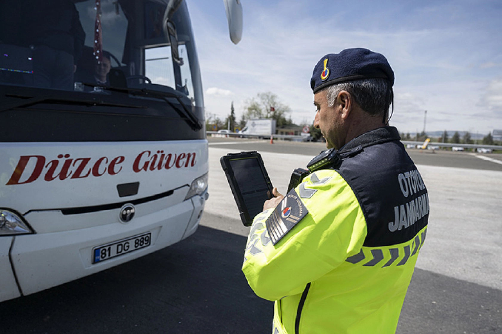 Otobüslerde Gizli Denetim: Jandarma Sivil Yolcu Olarak Biniyor