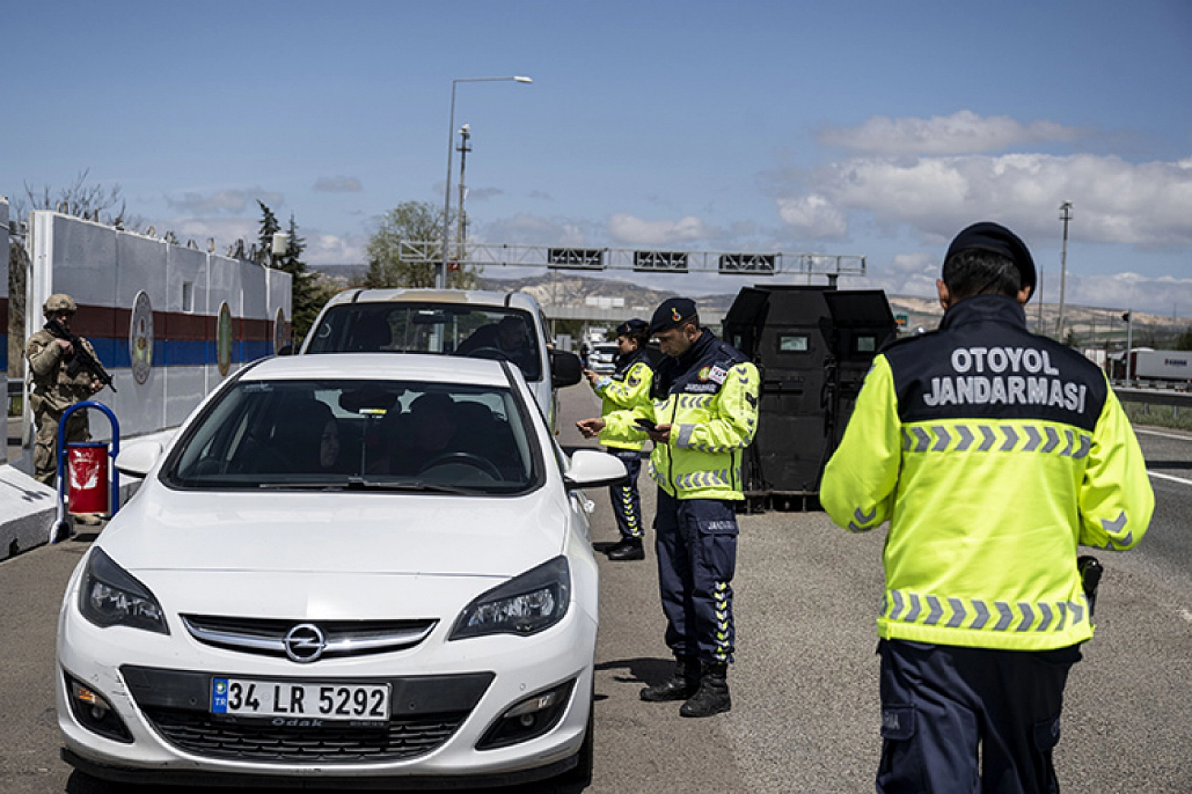 Otobüslerde Gizli Denetim: Jandarma Sivil Yolcu Olarak Biniyor