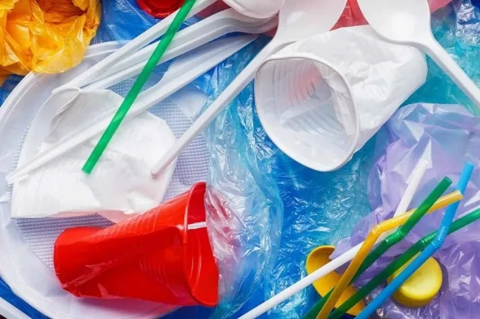 Bakanlık harekete geçti: Plastik çatal, bıçak, kaşık, tabaklar tarih oluyor...