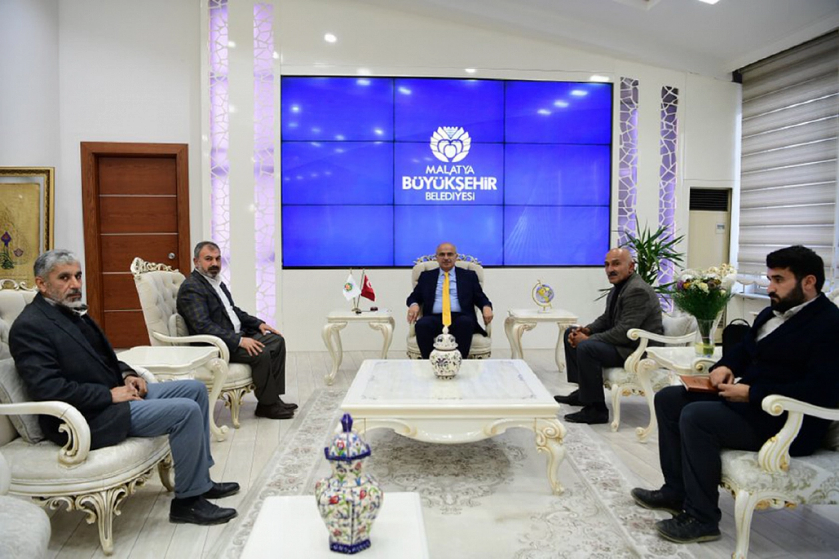 Esenlik Marketlerde Satılan Boykot Ürünlerine Er'den İlginç Çözüm…!