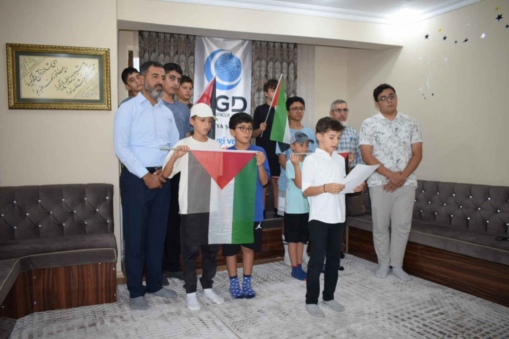 Malatya'da AGD'li Çocuklar Filistin İçin Sesini Yükseltti: Bu Vebale Ortak Olamayız!