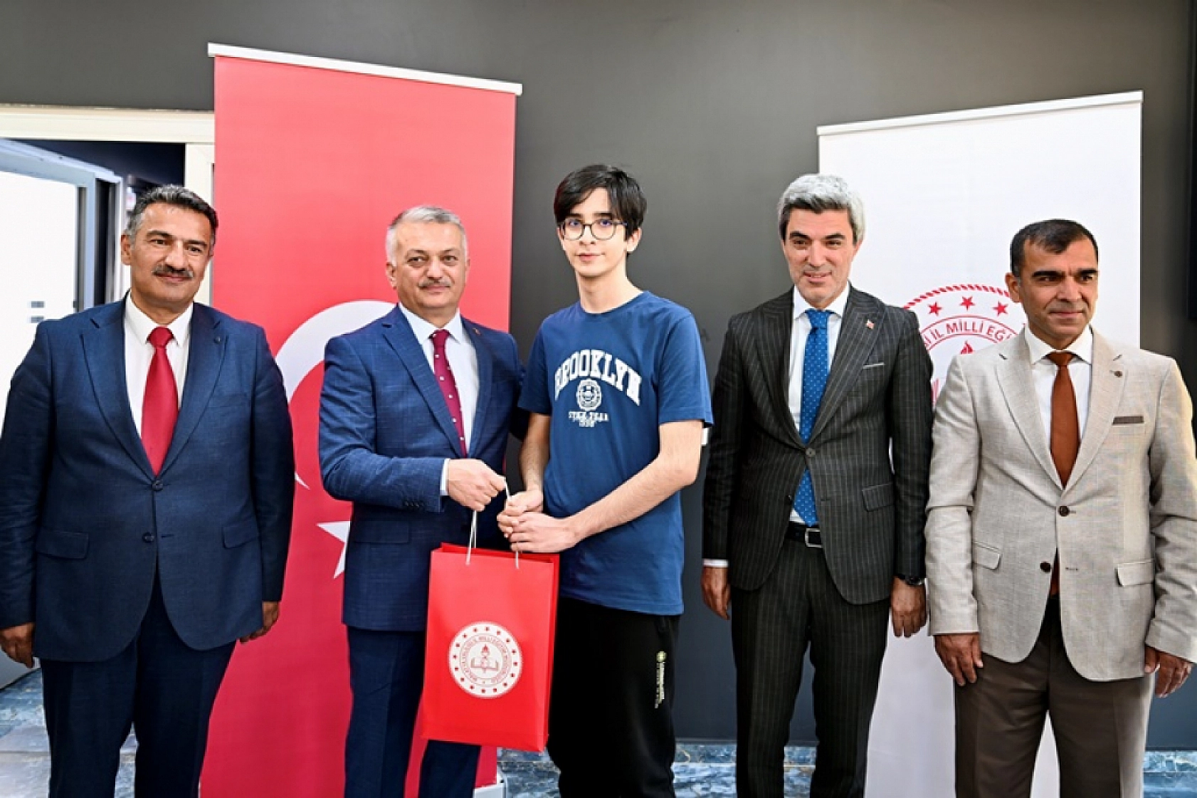 Malatya'da Geleceğin Yıldızları: Tam Puan Alan Öğrenciler!