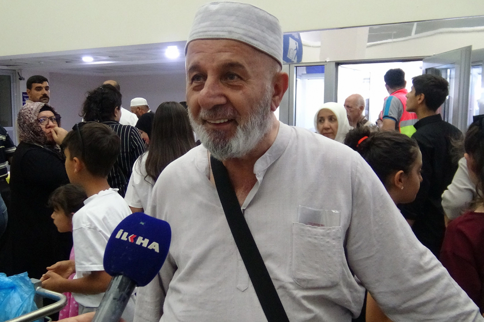 Malatyalı hacılardan duygusal veda: 'Ağlayarak döndük'