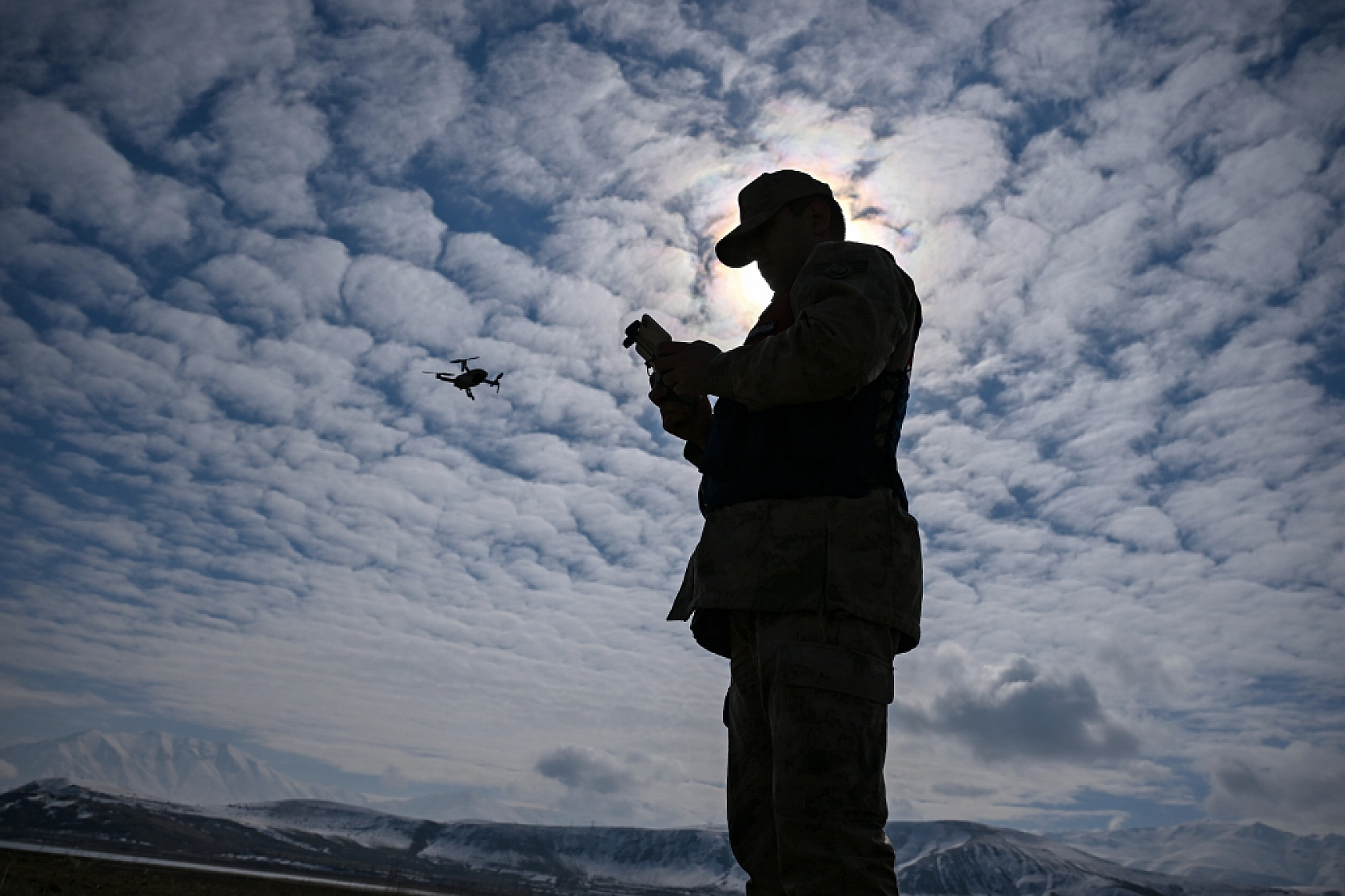 Jandarma göçmen kuş nöbetinde