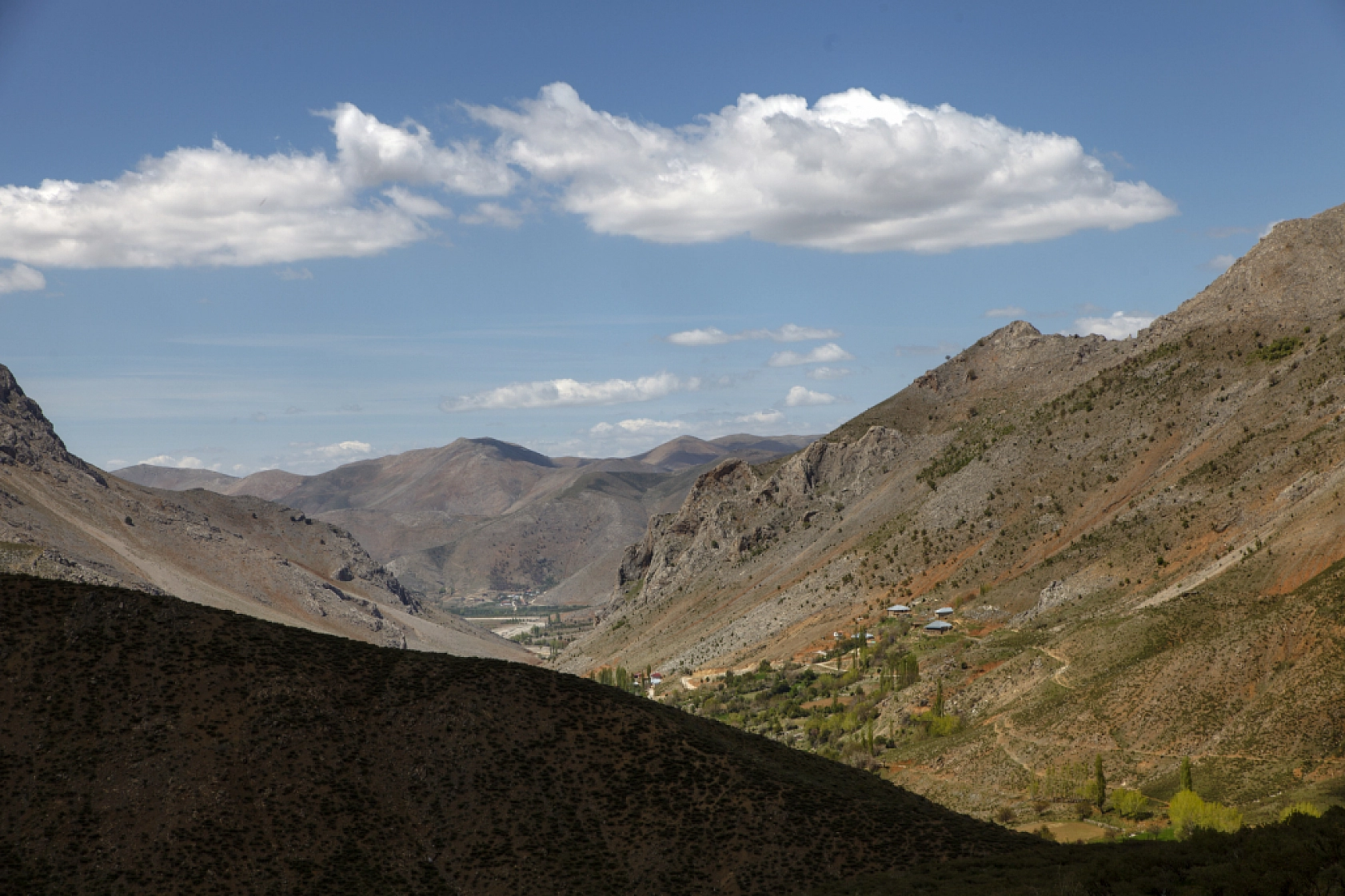 Malatya'daki vadi görkemiyle göz kamaştırıyor!