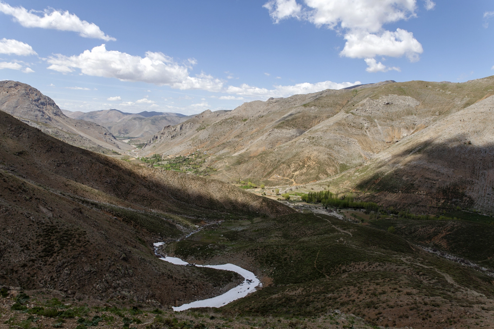 Malatya'daki vadi görkemiyle göz kamaştırıyor!