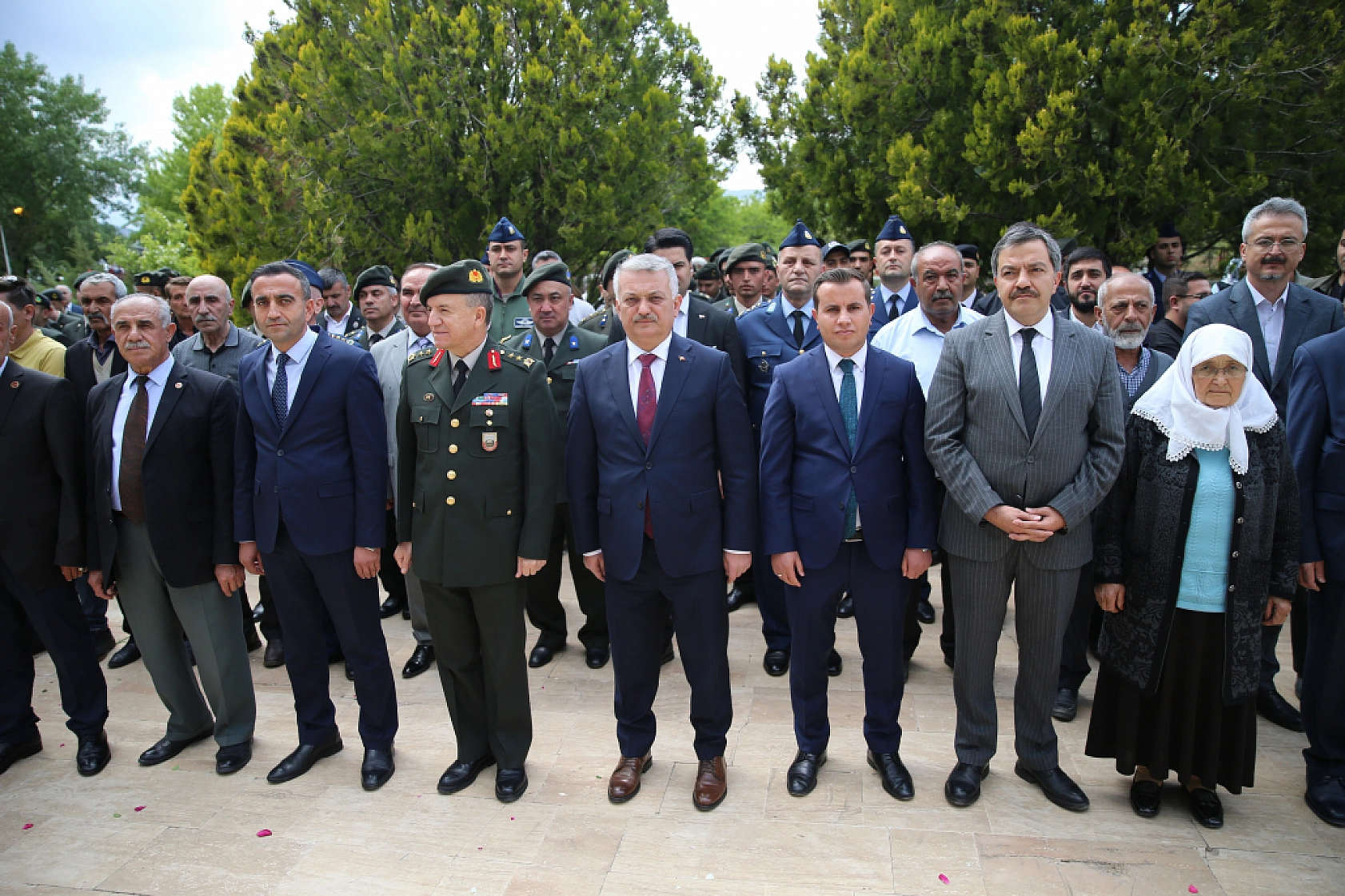 Kahraman Şehitler Anıldı