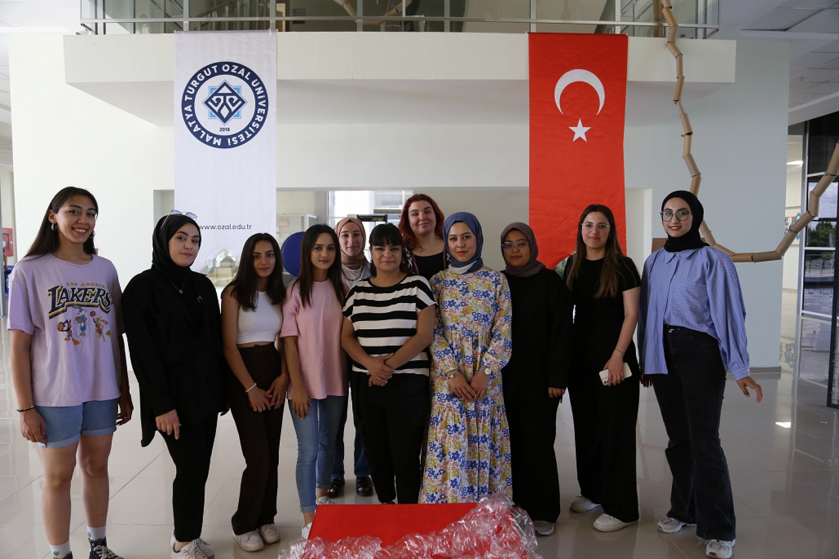 Malatya'da atıklar sanata dönüştü...!