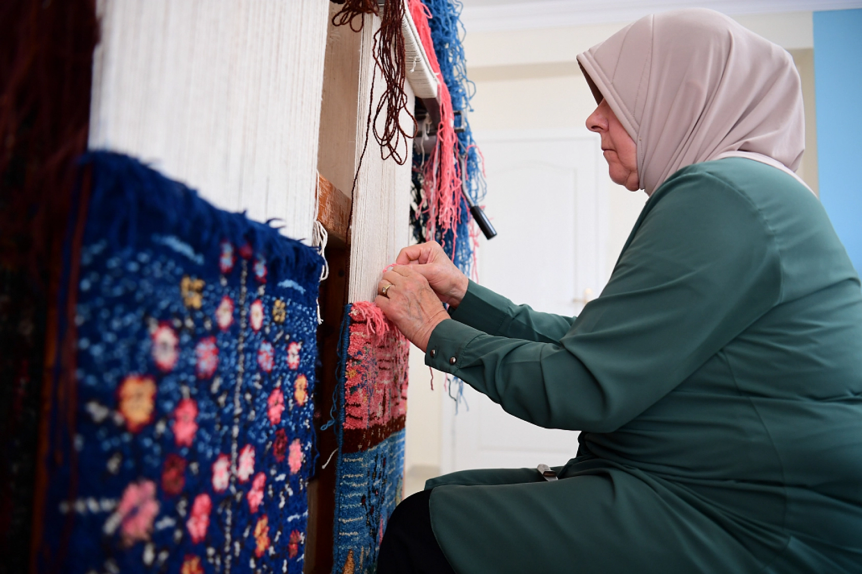 Almanya'dan Malatya'ya Uzanan Bir Aşk Hikayesi: Deprem Acısını Dokuyan İnançlı Eller!