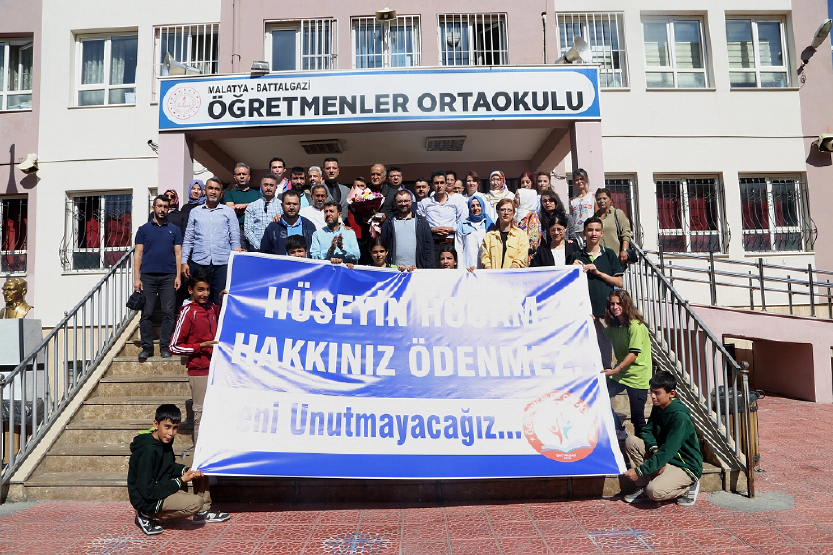 Malatya'da 42 Yıllık Öğretmene Duygusal Veda!