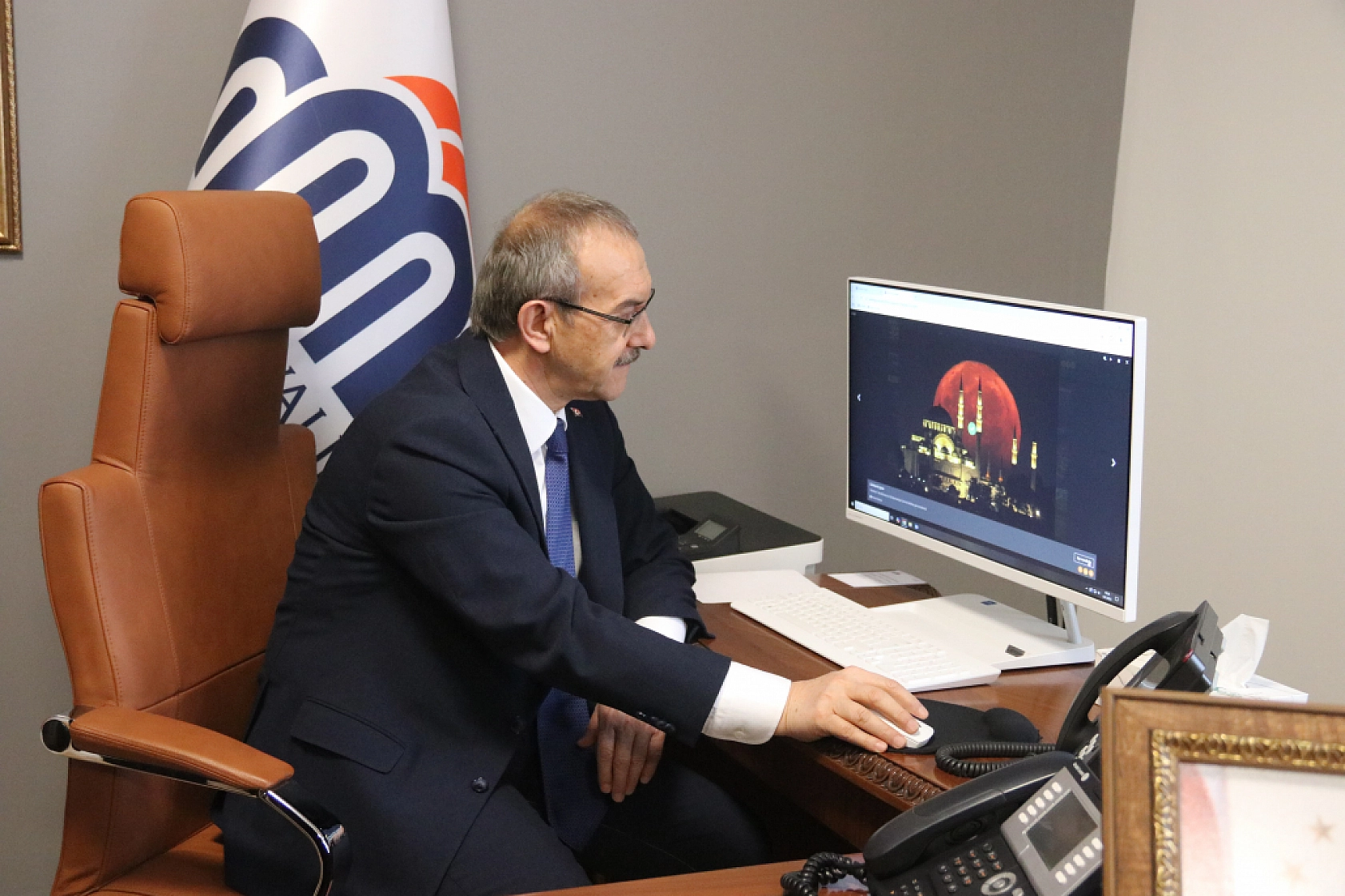 Malatya Valisi Yavuz, 'Yılın Kareleri' Oylamasına Katıldı