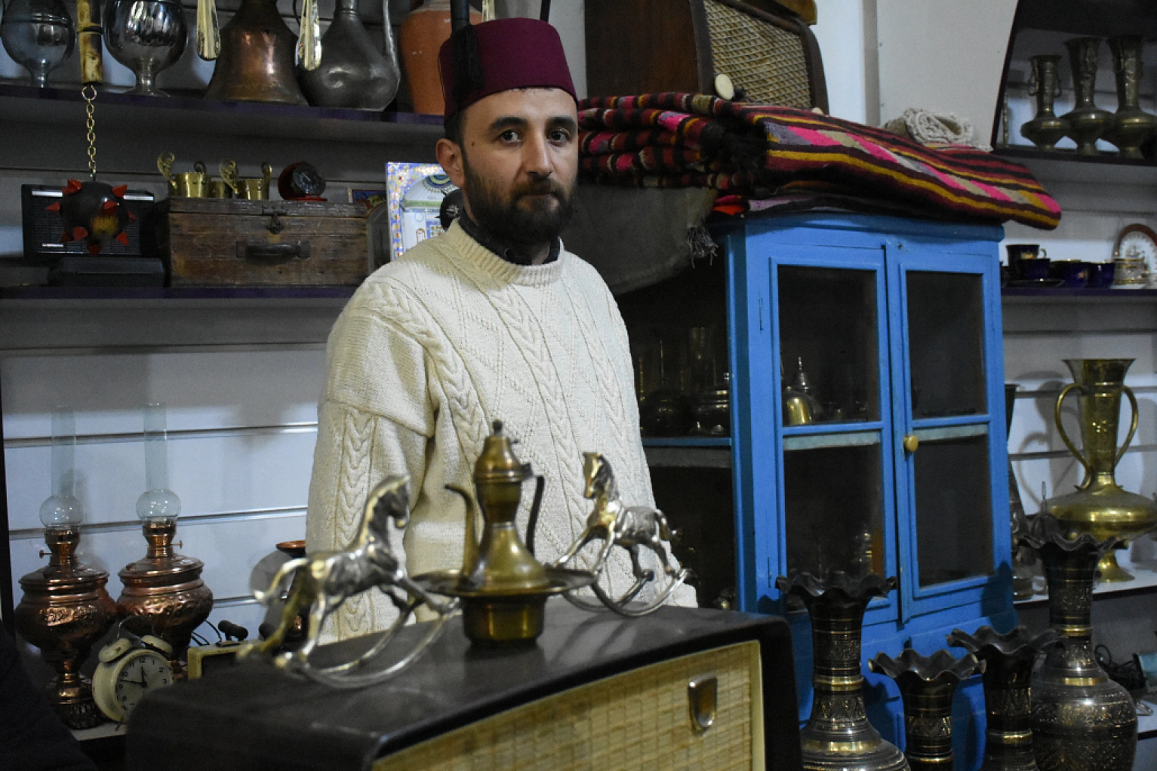 Antikaya Olan Tutkusunu İşine Dönüştürdü