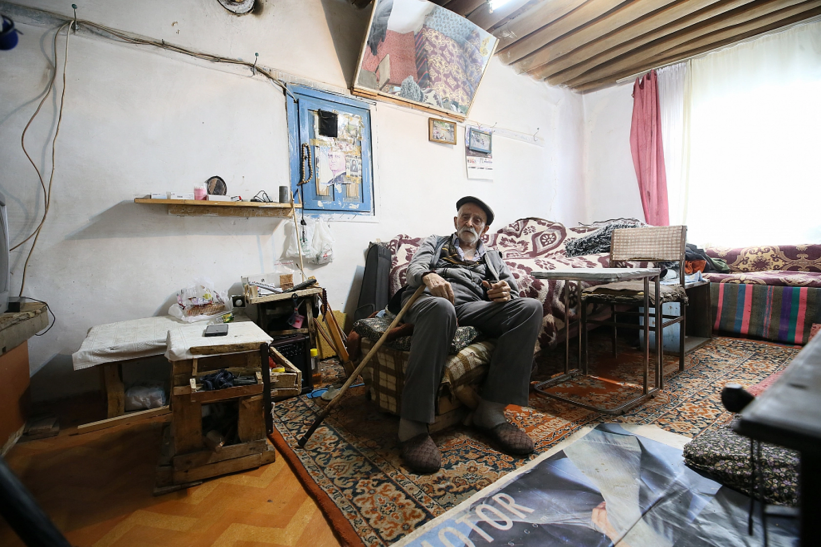 85 Yaşında İlk Günkü Heyecanıyla Kemençe ve Saz Çalıyor