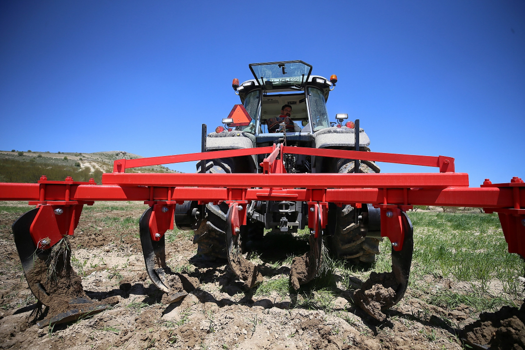 Üç kuşaklık mirası geleceğe taşıyor| Malatyalı genç çiftçi tarımda iz bırakıyor