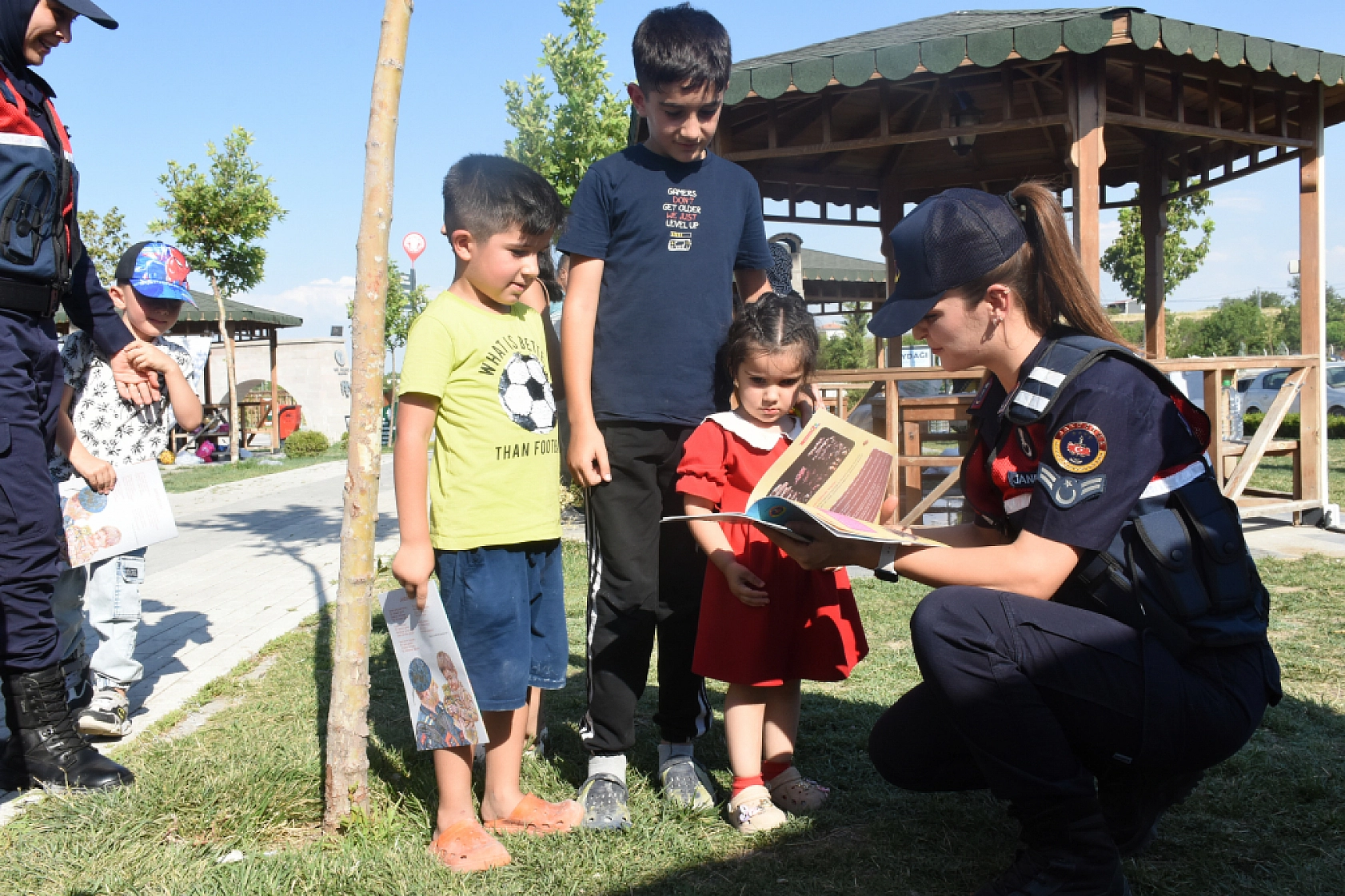 Malatya'da parklar ve mesire alanlarında yogunluk...