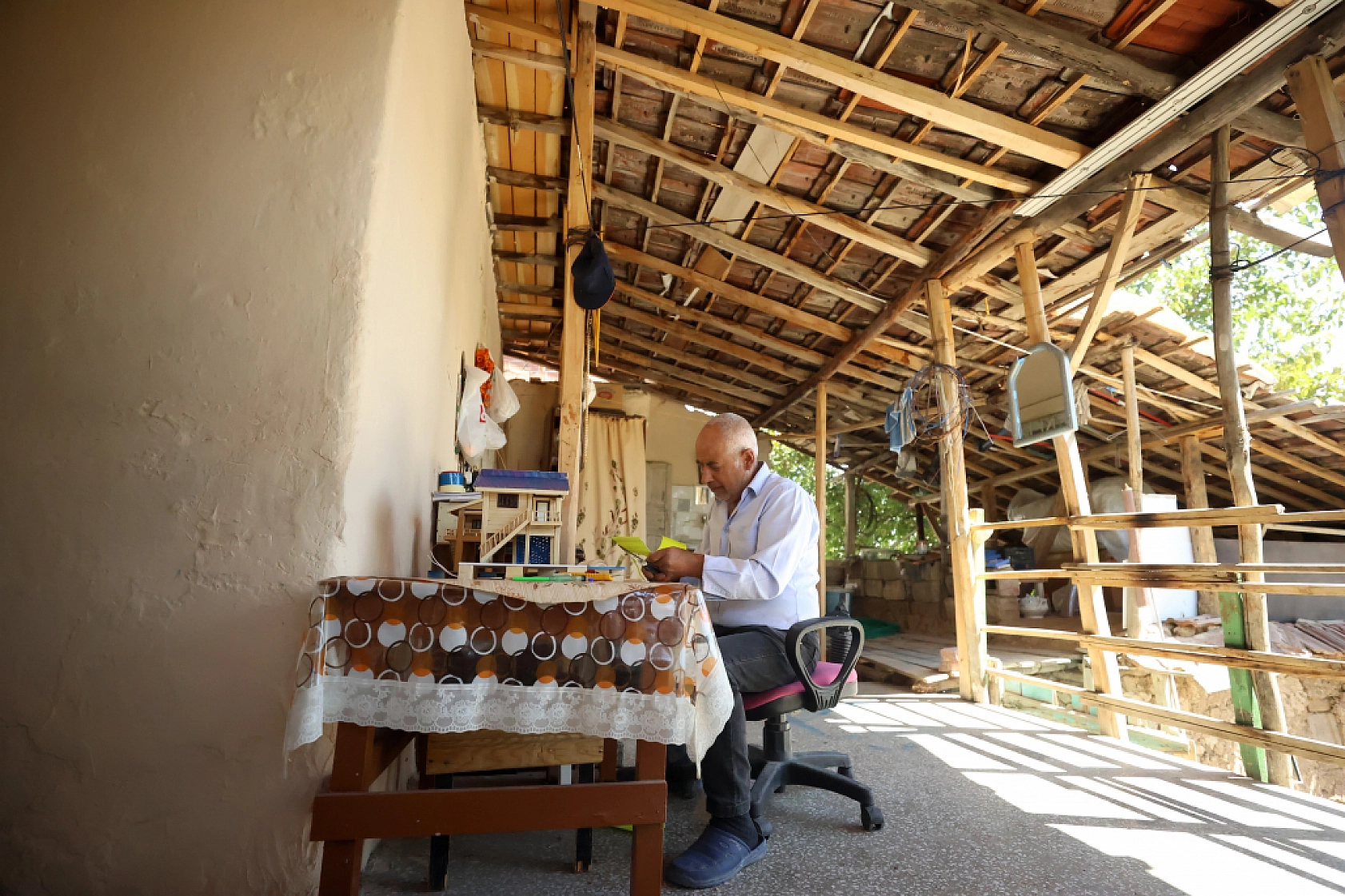 Ağabeyinin maketlerinden etkilendi: İnternet üzerinden satış yapıyor… Ustalığını 36 yıldır sürdürüyor