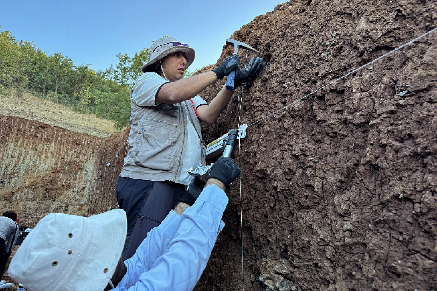 Uluova-Yeşilyurt Fay Zonu Mercek Altında: Hendek Açarak Deprem Geçmişi Araştırılıyor