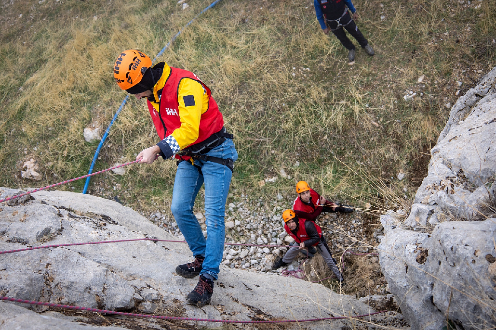 Malatya İHH ekibi afete hazırlık kapsamında eğitim yaptı