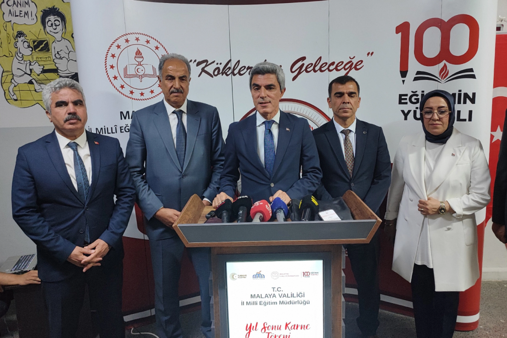 Malatya'dan anlamlı mesaj: Karne heyecanına Gazze hassasiyeti!