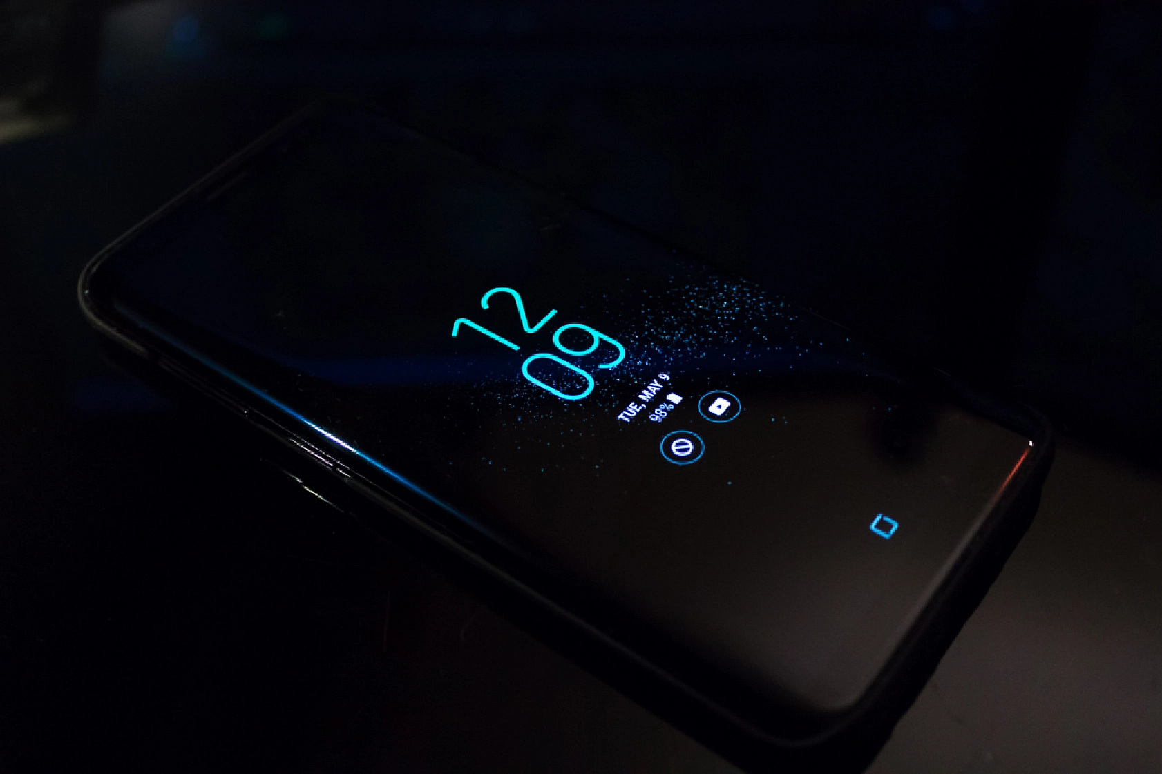 Emeklilere Vergisiz Telefon Müjdesi!