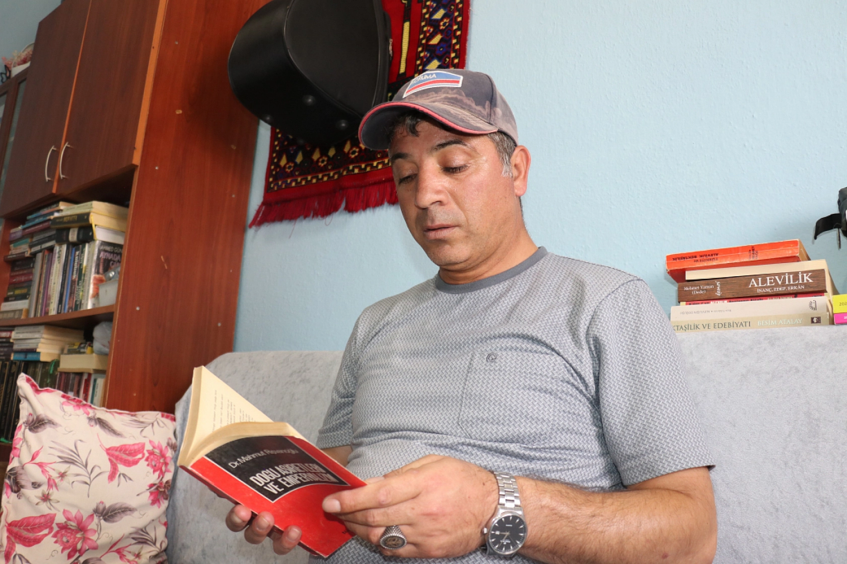 Okuma Azmiyle Engelleri Aştı: Kayısı Bahçesinden Üniversiteye: 3 Üniversite Bitirdi!