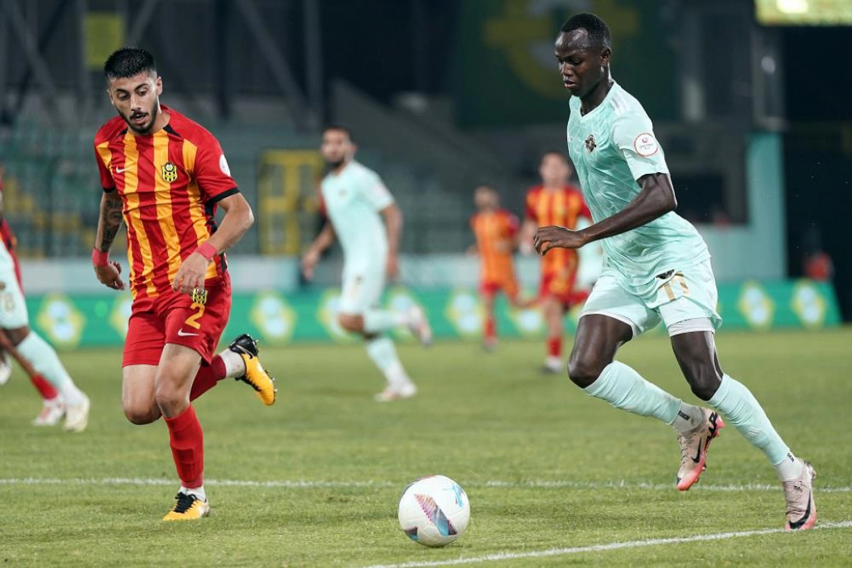 Erteleme Maçında Sürpriz Çıkmadı: Yeni Malatyaspor 6'da 0 Çekti!