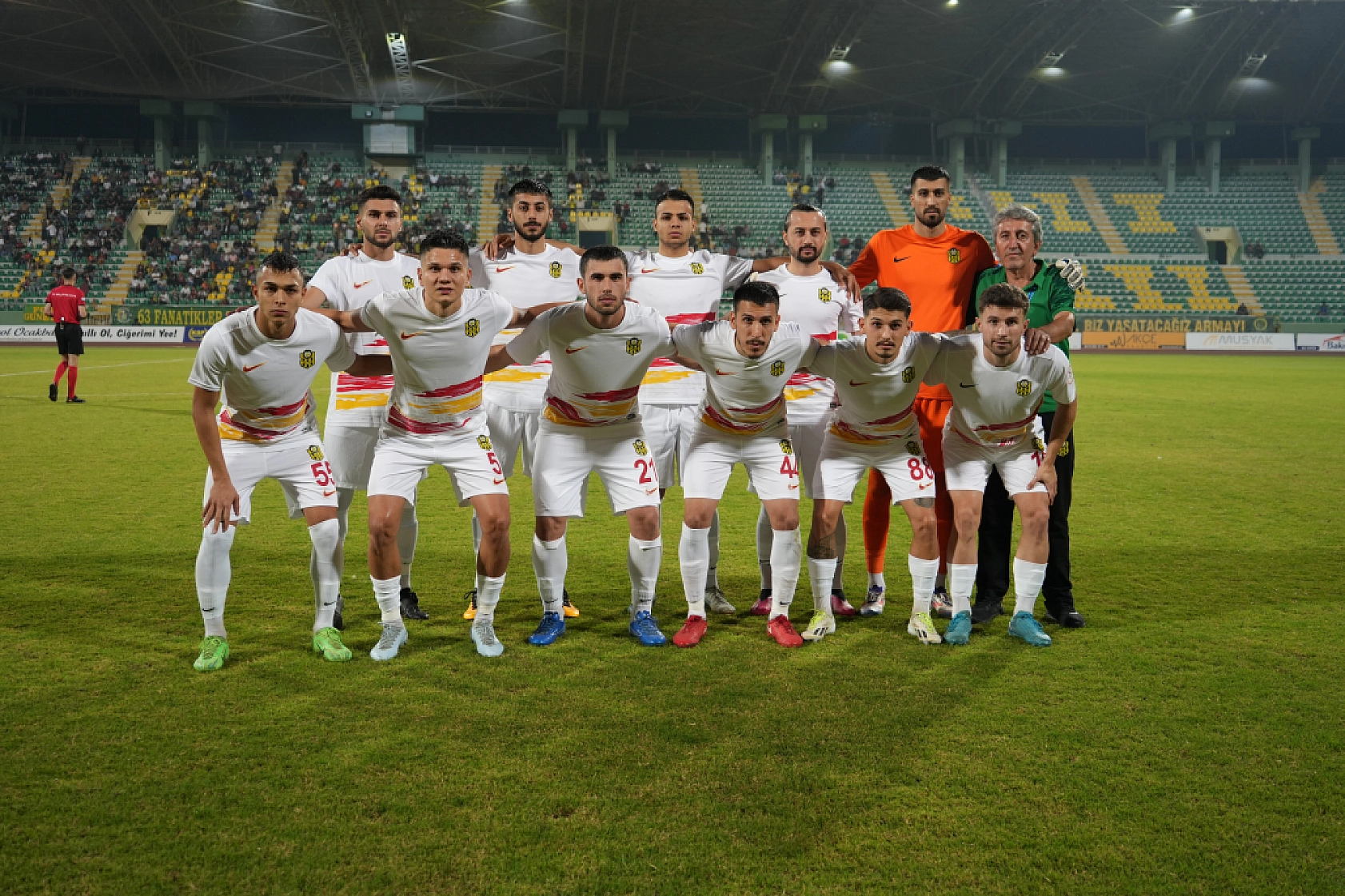 Trendyol 1. Lig: Şanlıurfaspor: 0 - Yeni Malatyaspor: 0 (Maç devam ediyor)