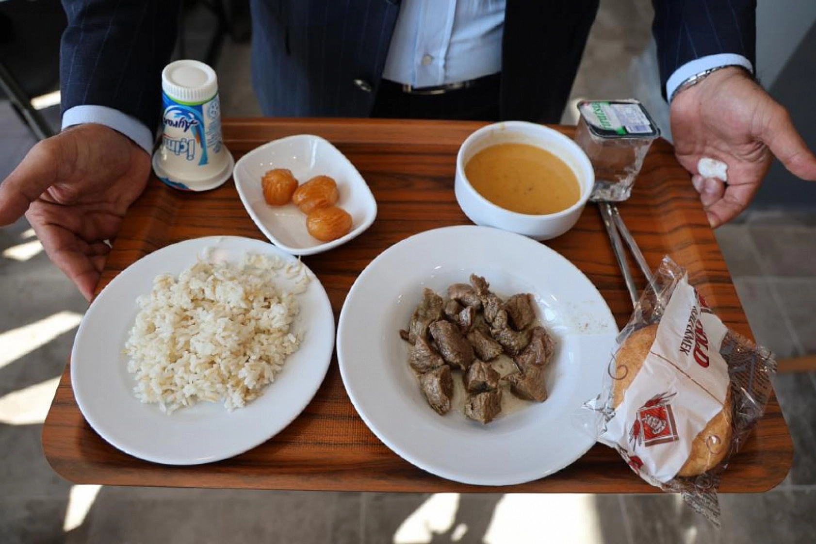 Komşuda Açıldı! 4 Çeşit Yemek 50 Lira! Darısı Malatya'ya...