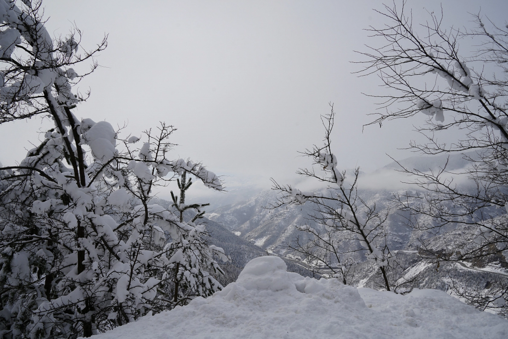 2 Bin 50 Rakımlı Zigana Dağı Beyaza Büründü