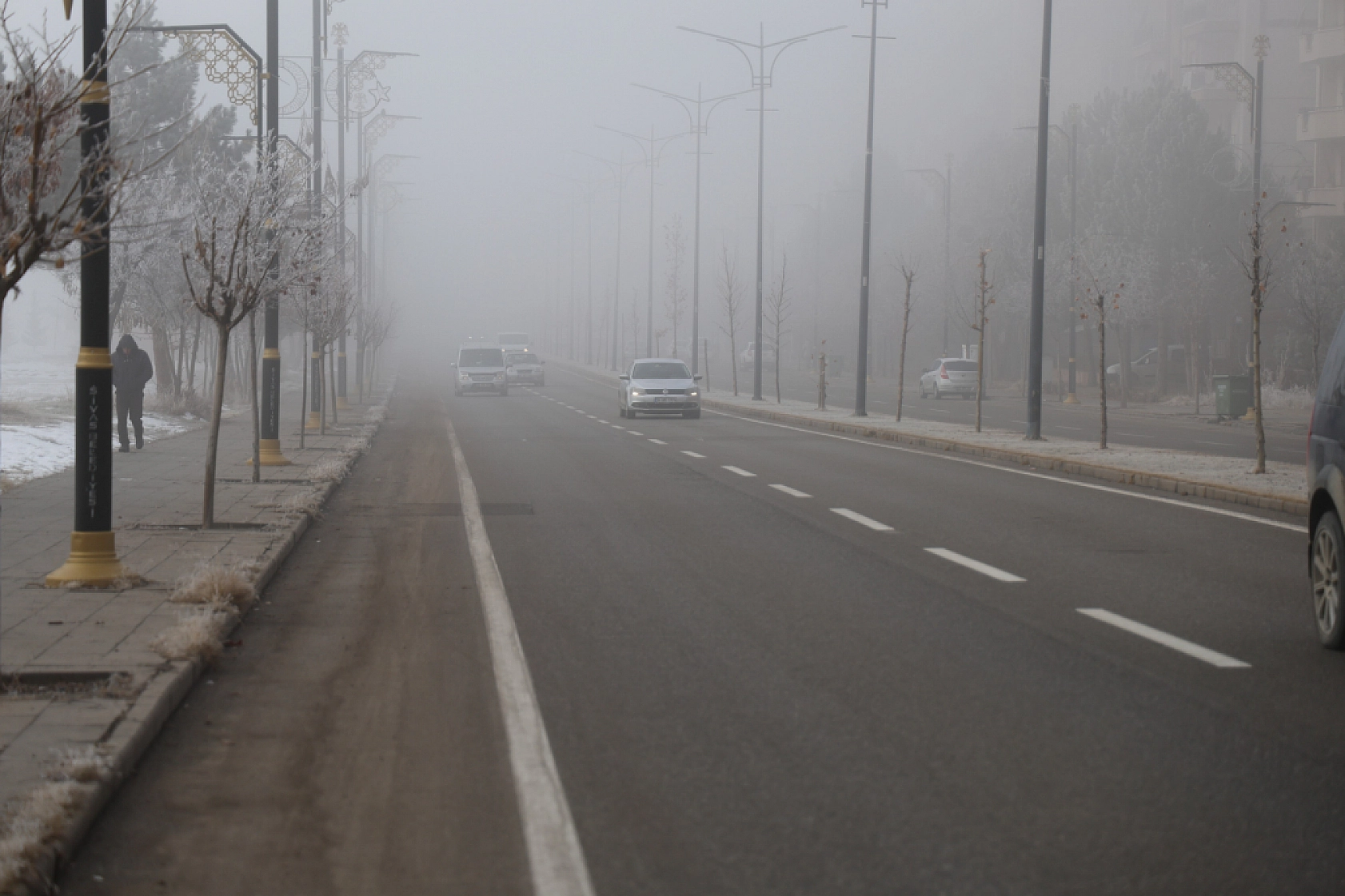 Sis adeta kenti yuttu, ortaya kartpostallık görüntüler çıktı